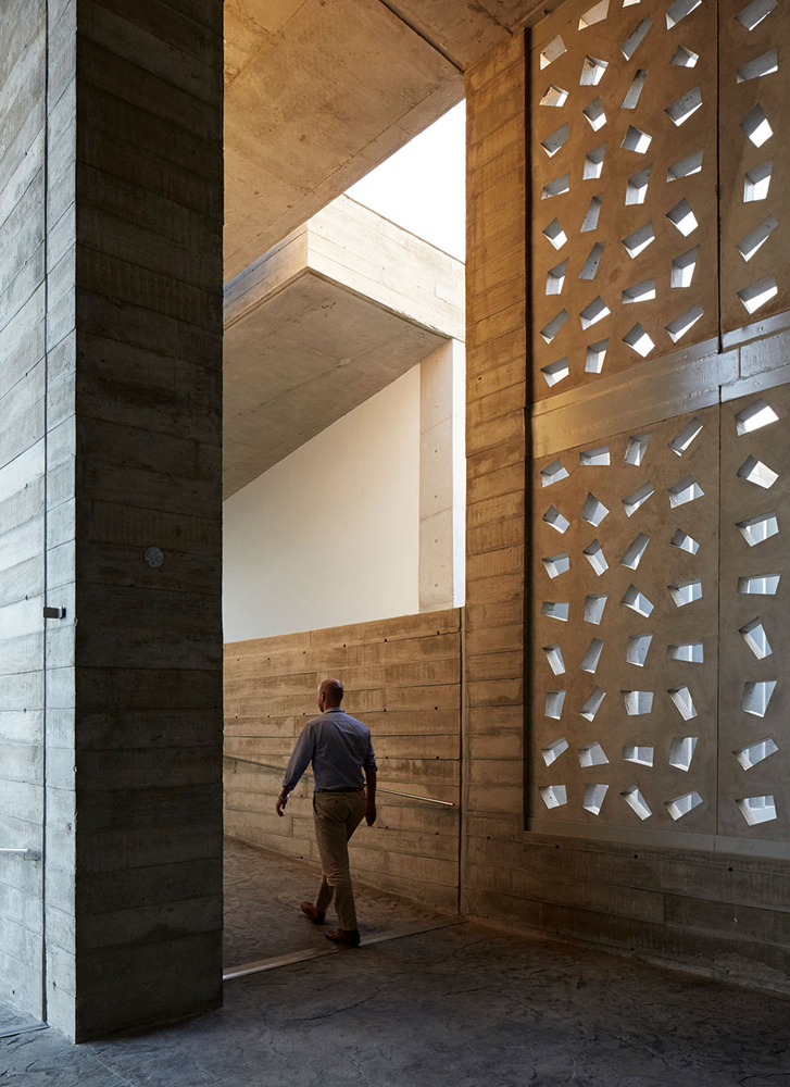 UDEP Lecture Building  Barclay - Crousse-54