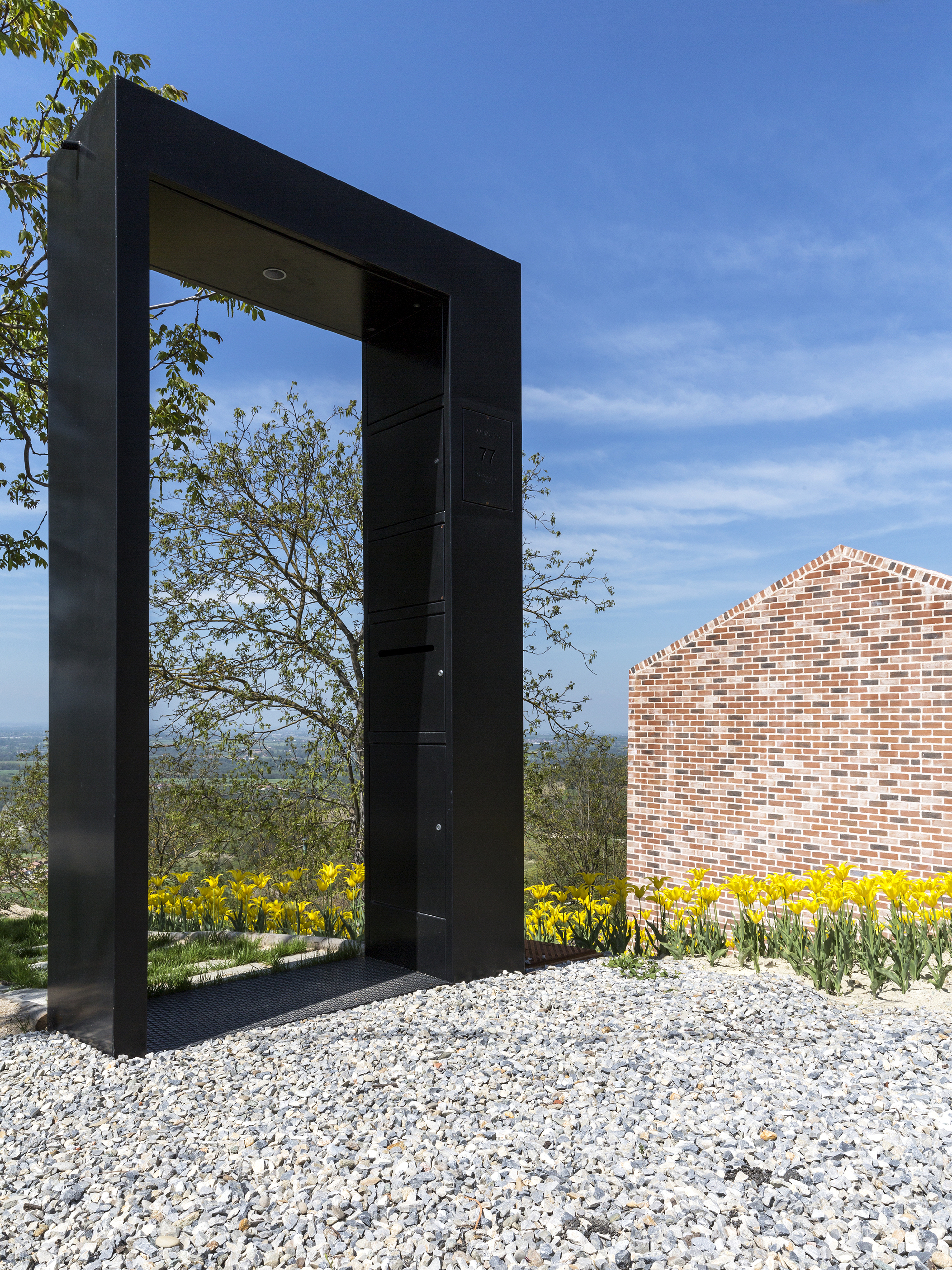 A Window on the Langhe House  / Studioata-37