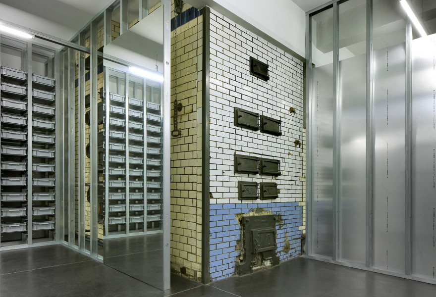 旧烘焙坊中的精美内衣店-28