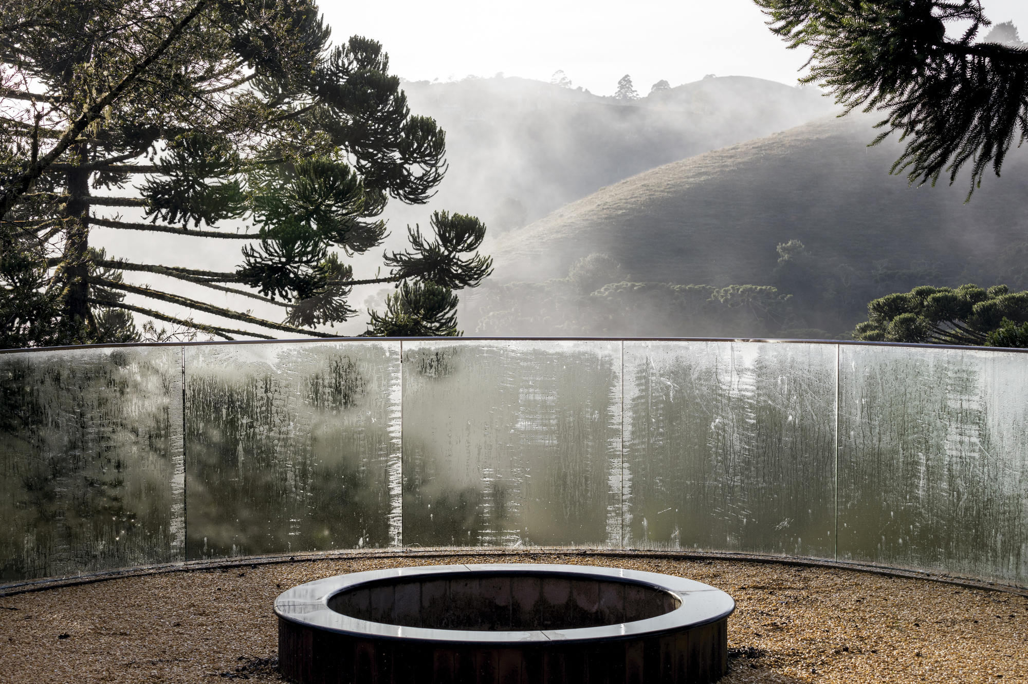 融合自然的山间别墅-28