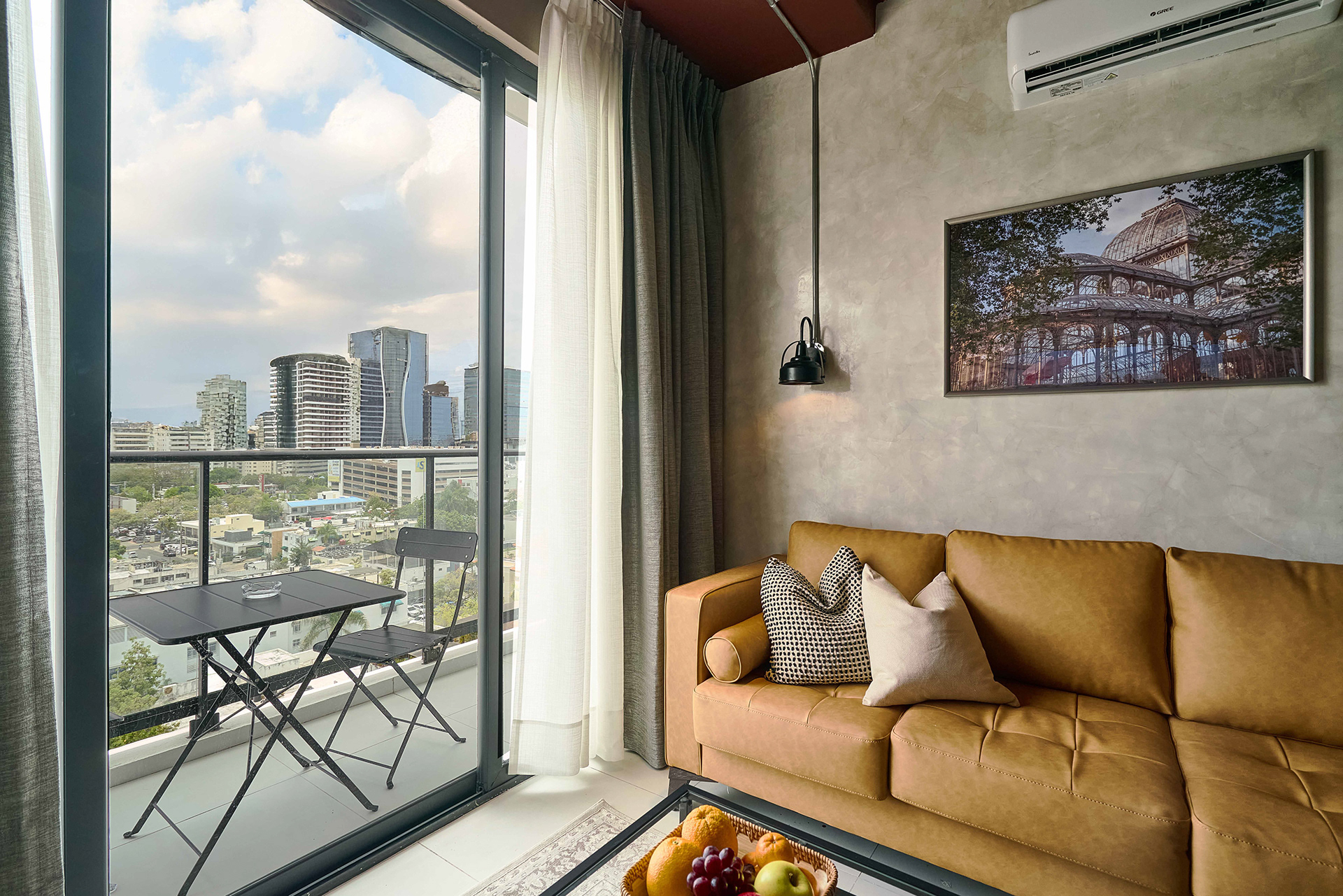 工业风小公寓-4