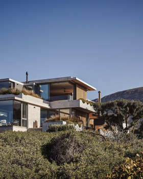 Coastal Dwelling / Abon Studio