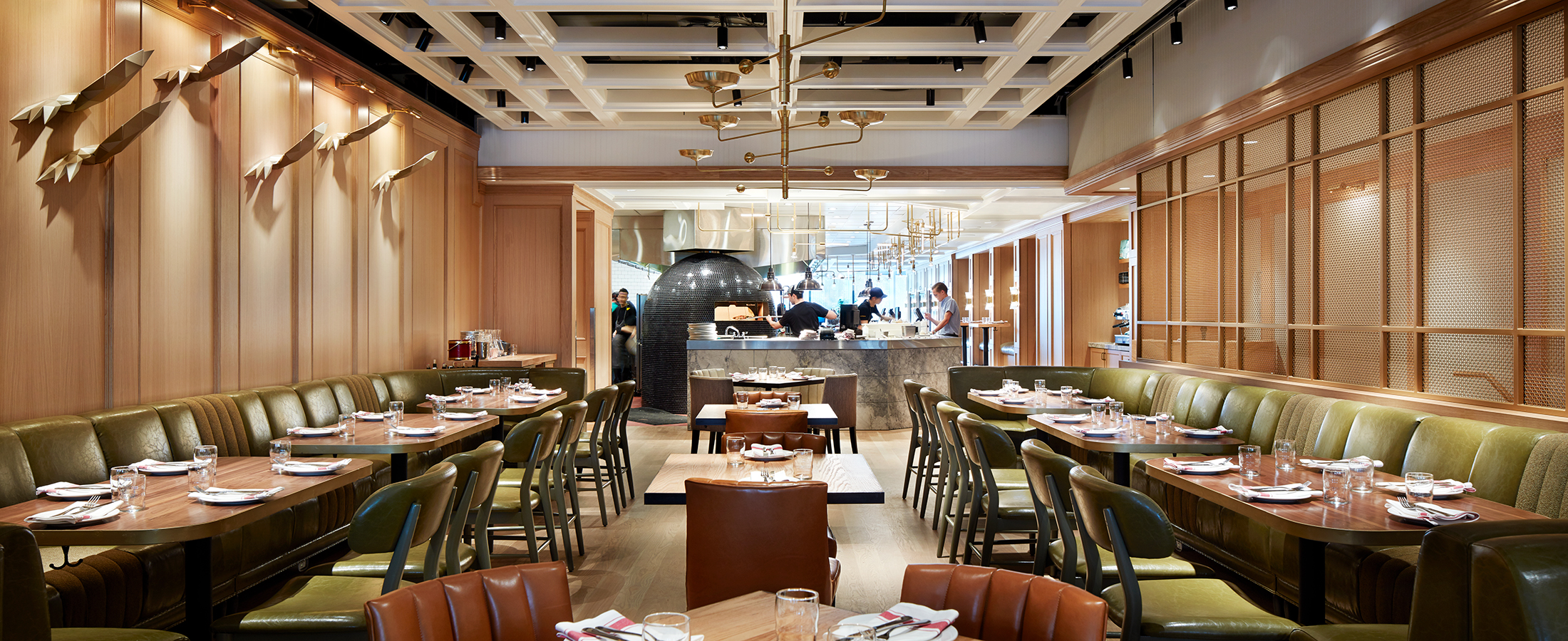 温哥华“南丁格尔”餐厅,穿越时光的复古绅士俱乐部-13