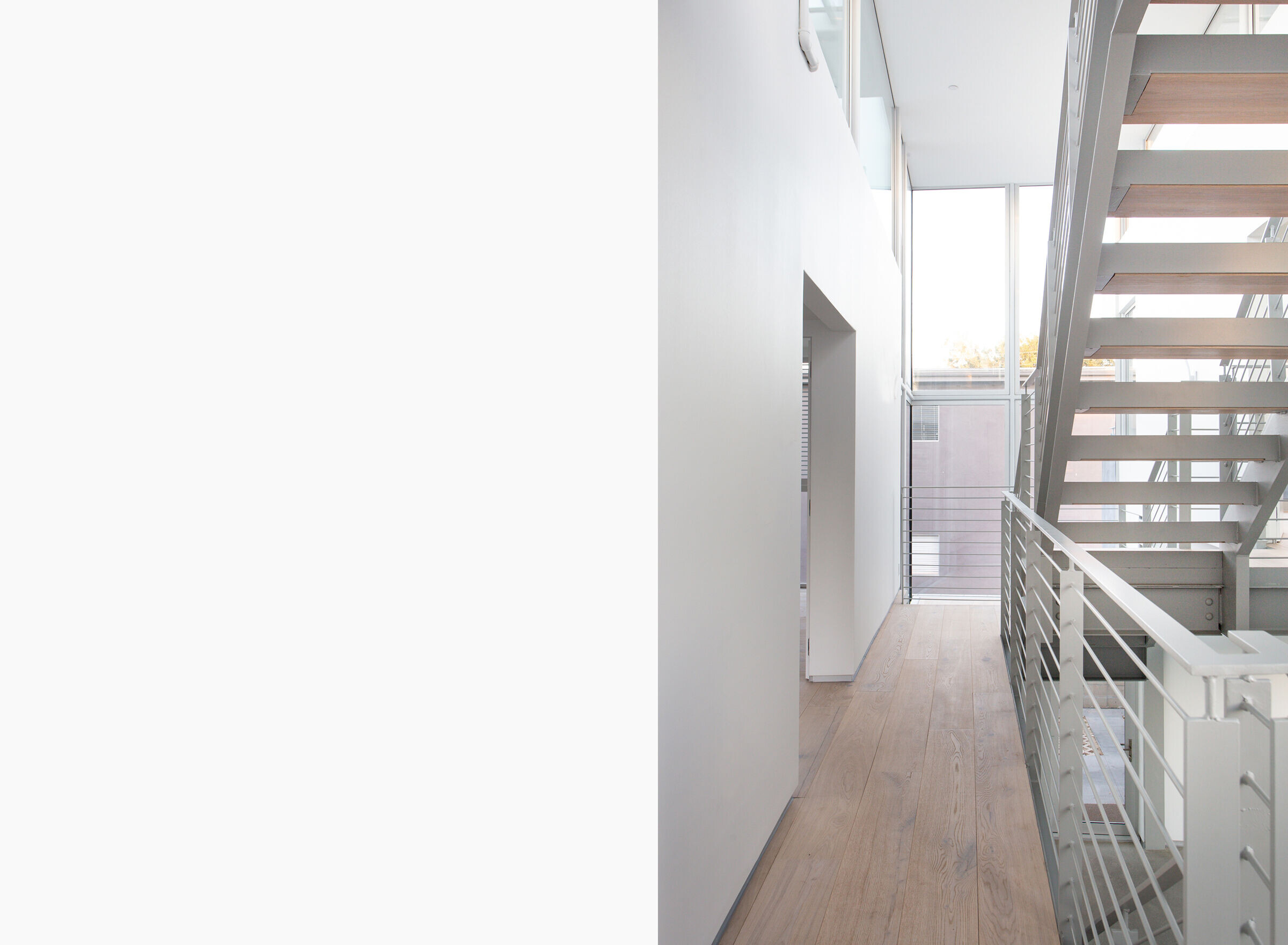 加州阳光下的三层豪华公寓丨美国丨Michael W. Folonis Architects-19