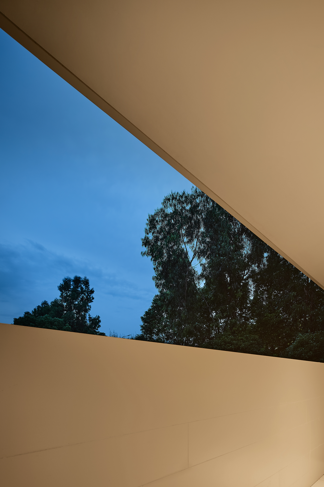 奢悦总部展厅丨中国台州丨李一设计师事务所-8