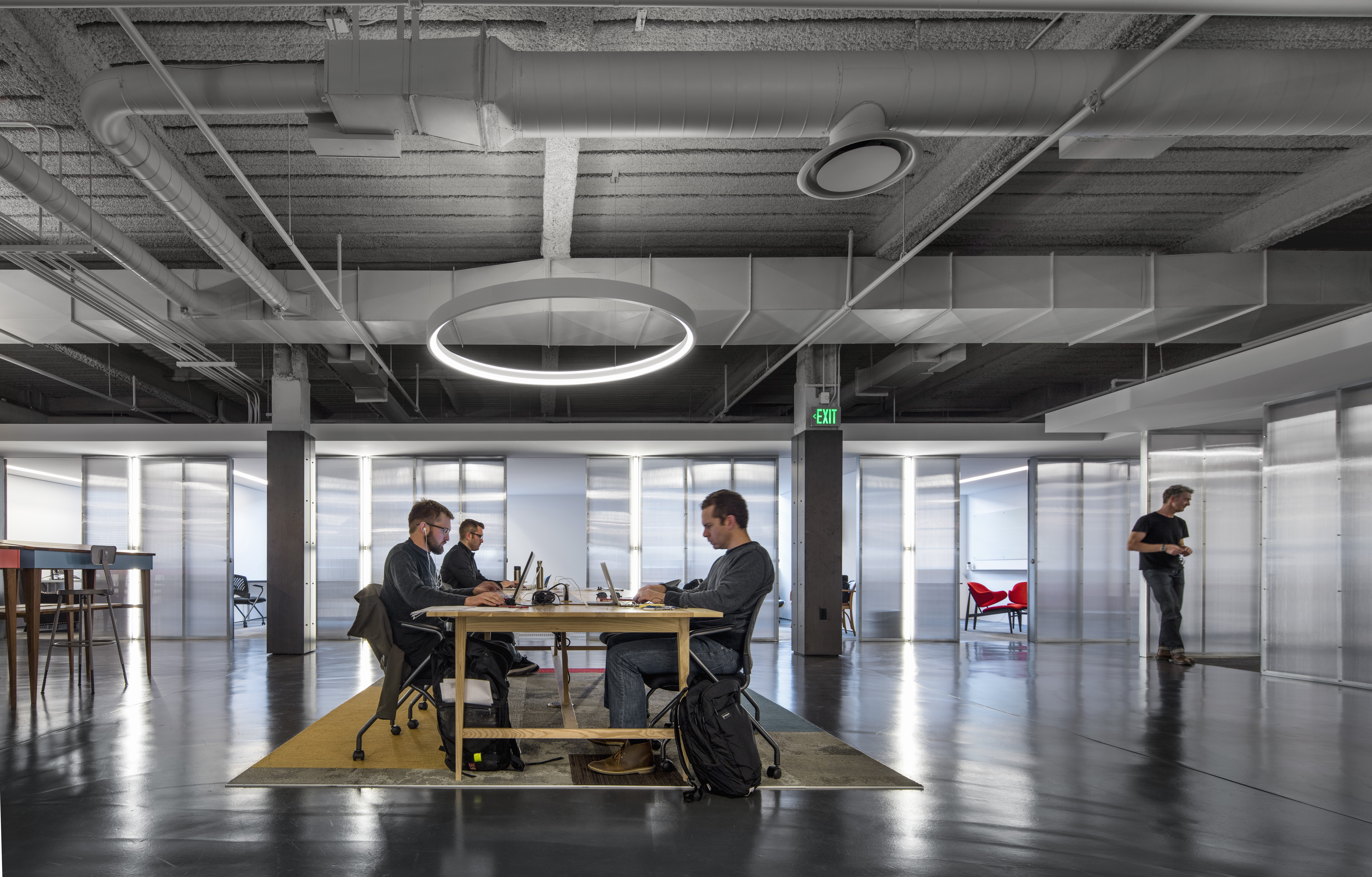 市井繁华之心 · 180 度公司打造的 Phoeni· 创业空间-20