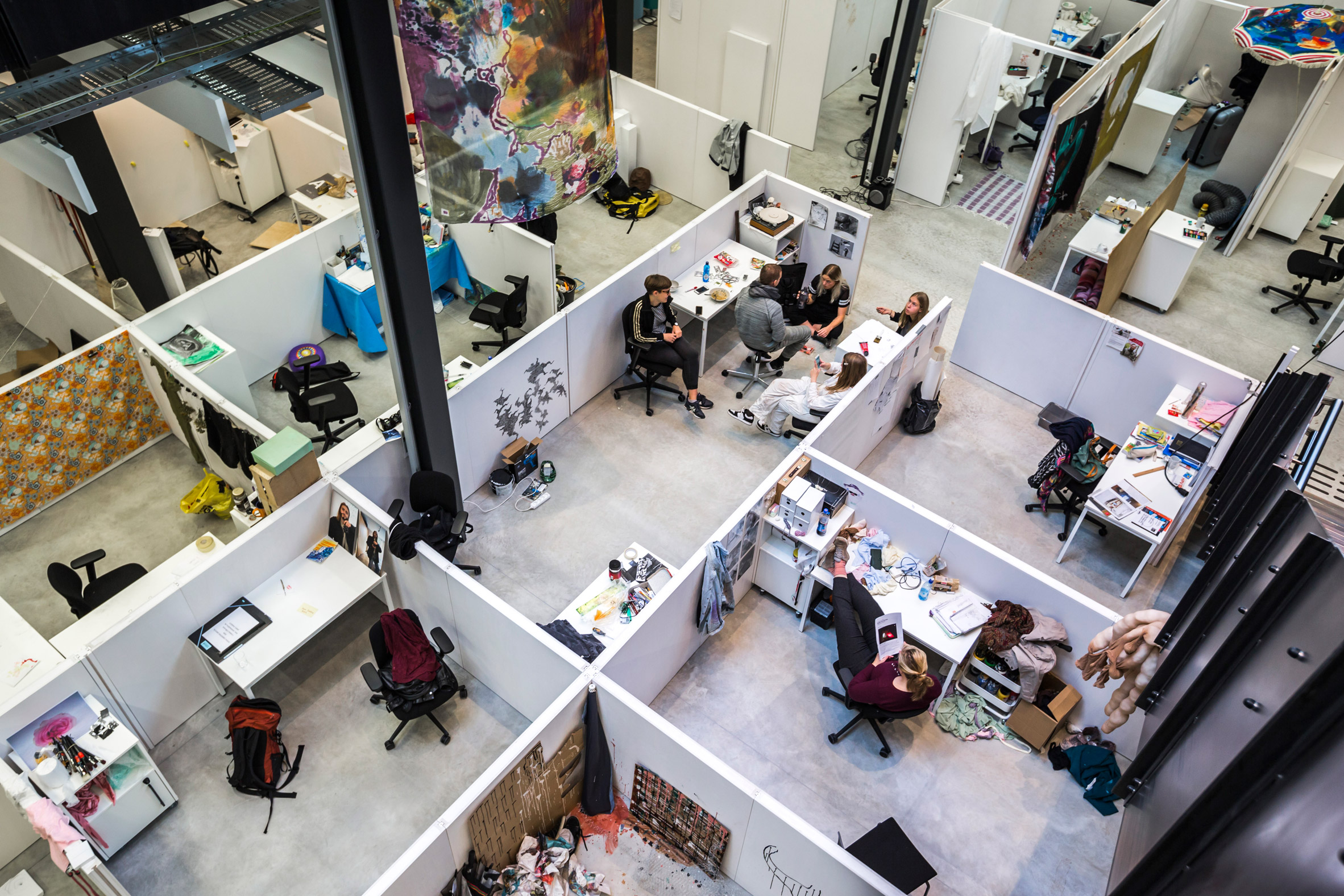 Snøhetta makes every surface a canvas in £100-million art school-28