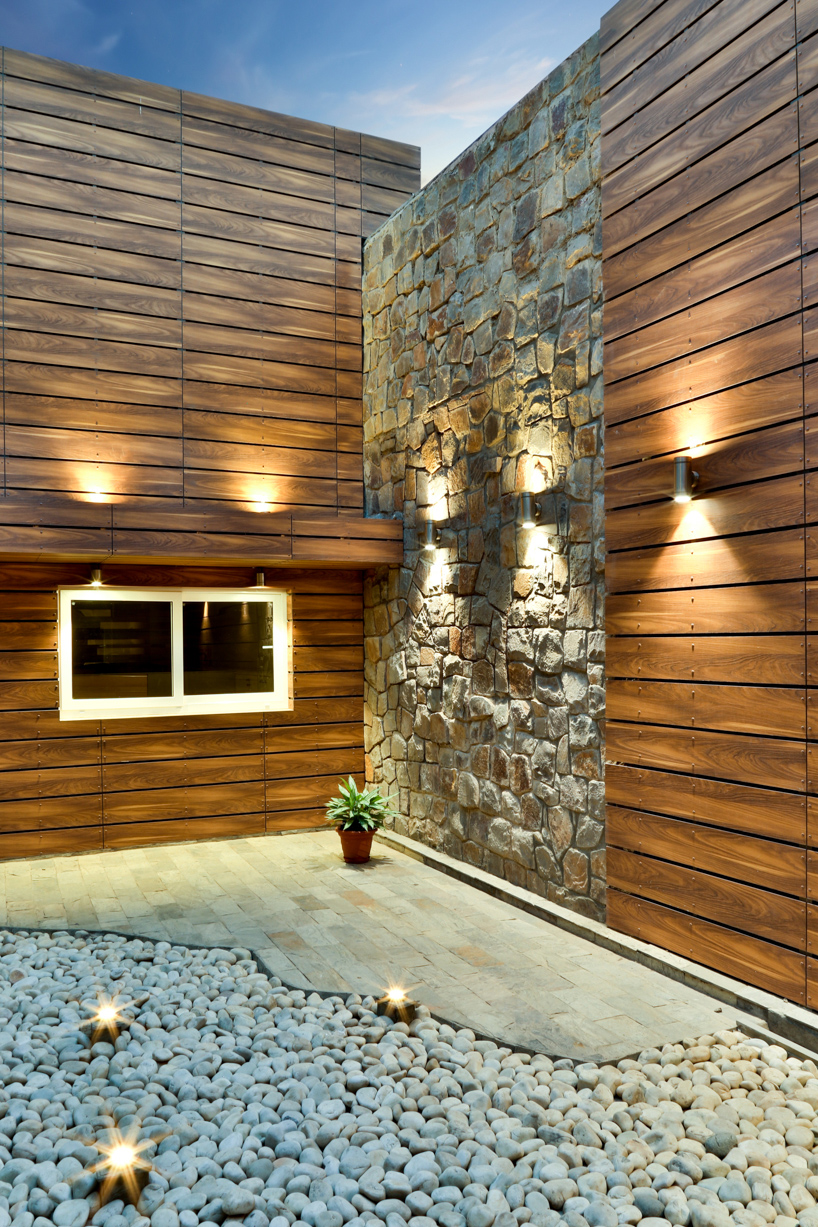 新德里历史遗产中的现代办公室翻修-17