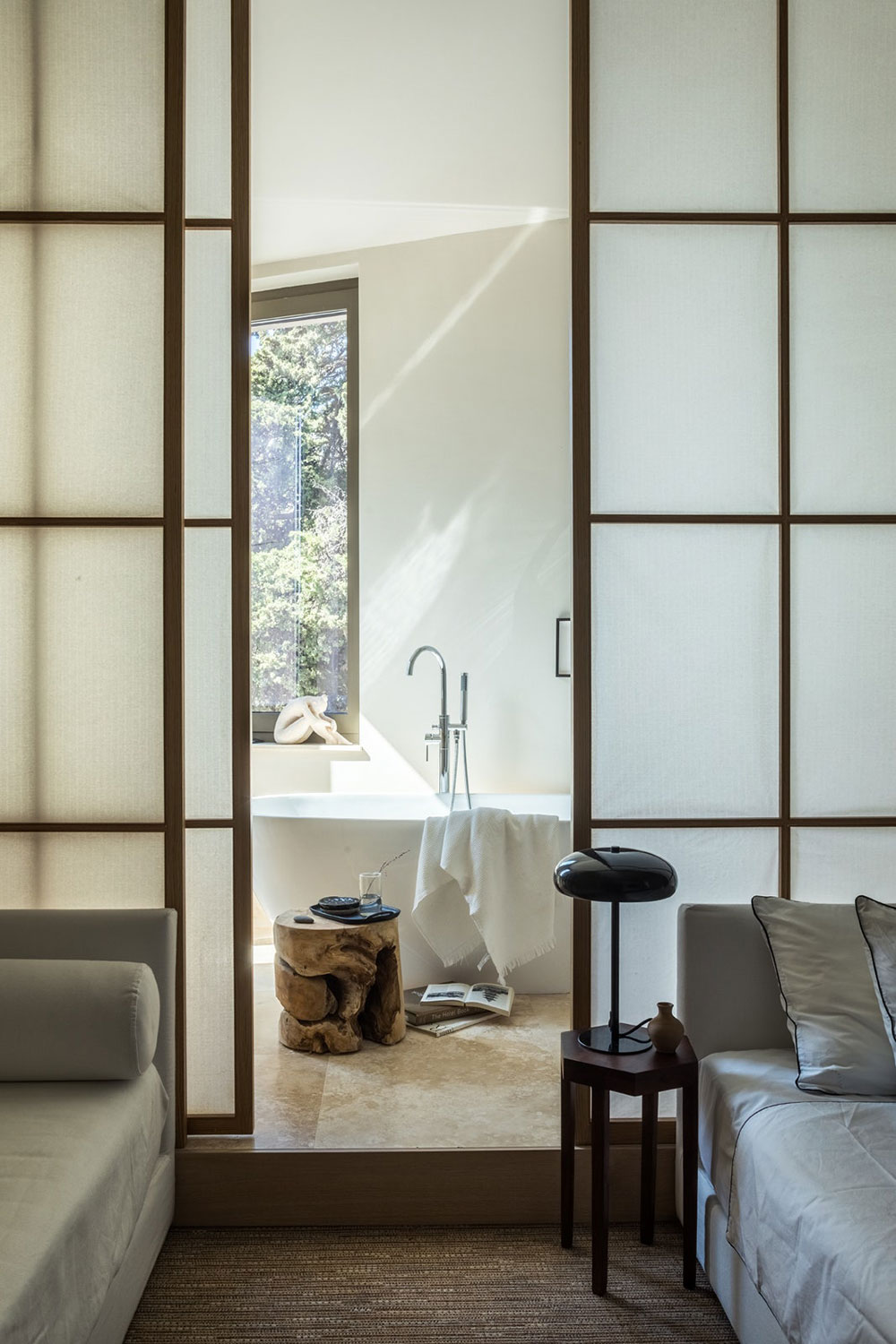 雅尔塔海景公寓 | 东方韵味与宁静海景的完美结合-10