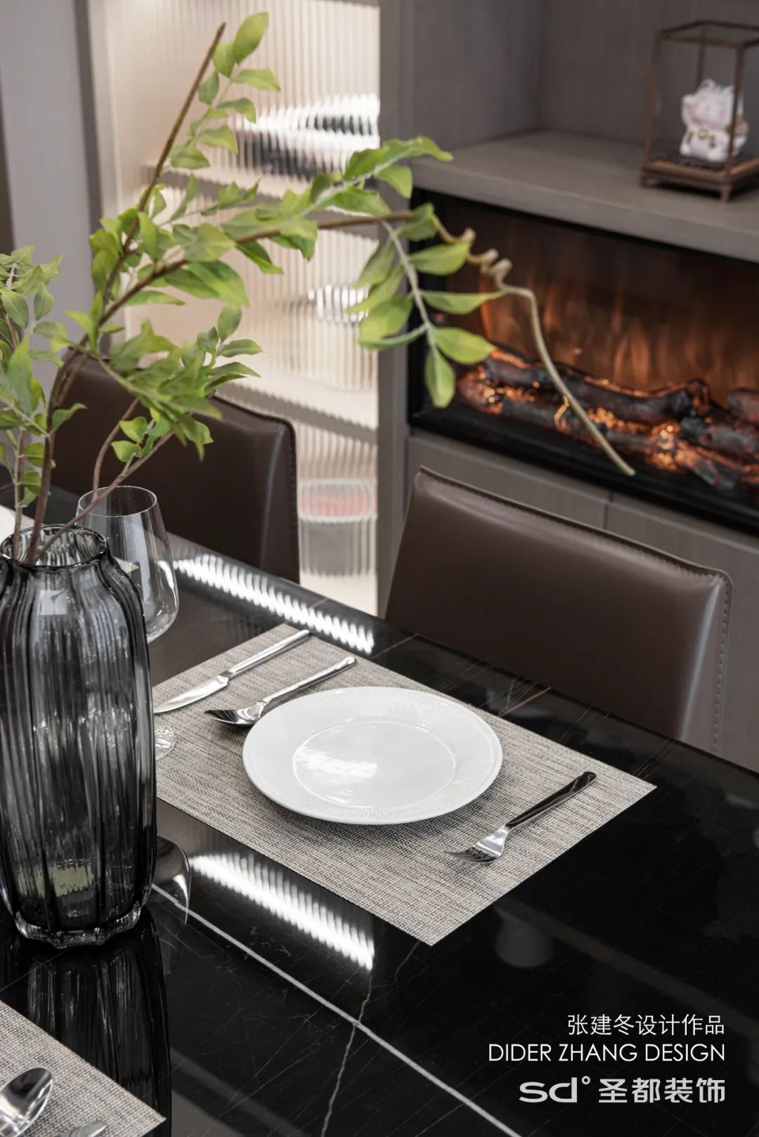 浙江杭州 150㎡现代轻奢浪漫爱巢,散点照明打造爆棚舒适度-26