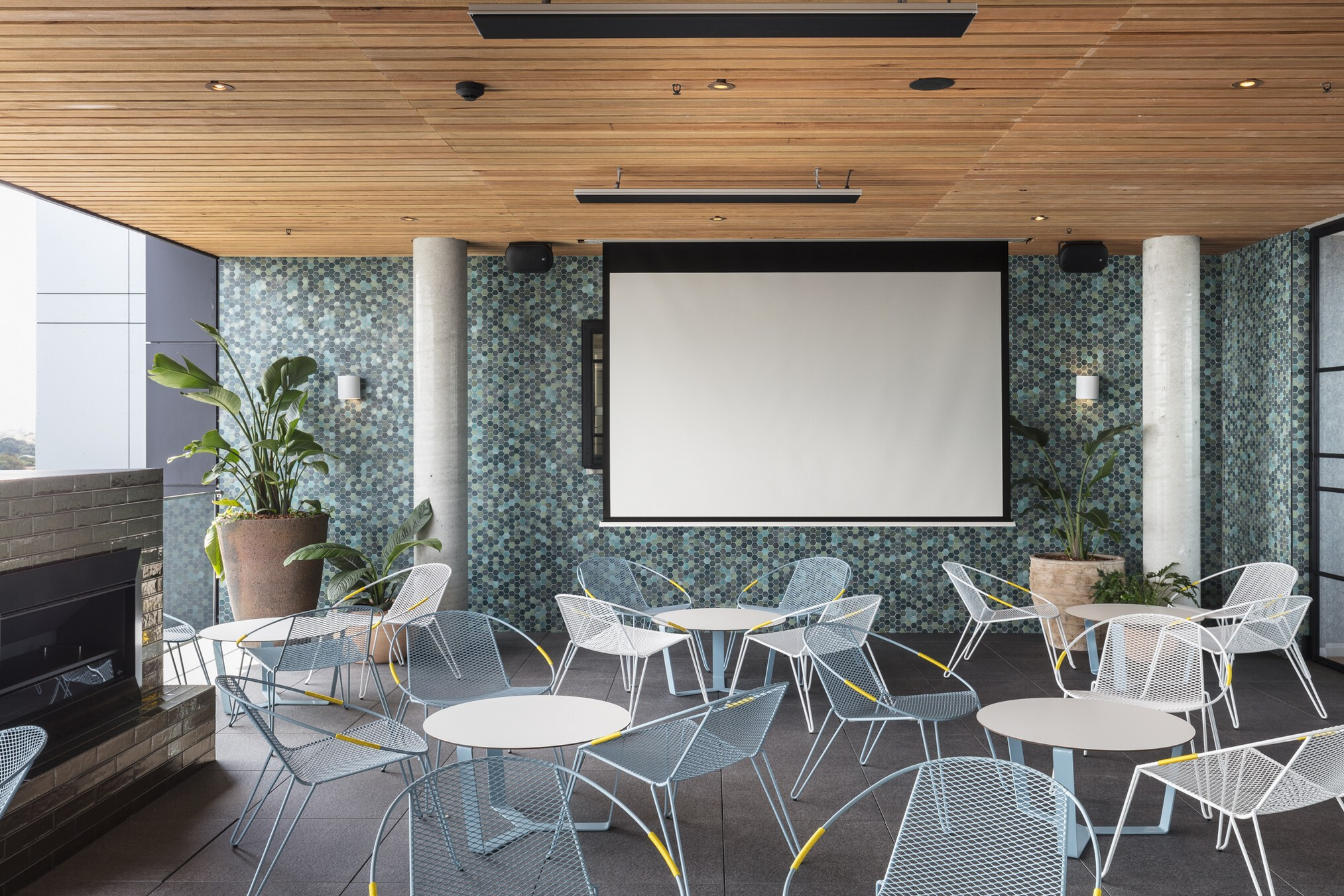 颠覆传统,澳大利亚“Felix 酒店”呈现 60 年代航空黄金时代-27