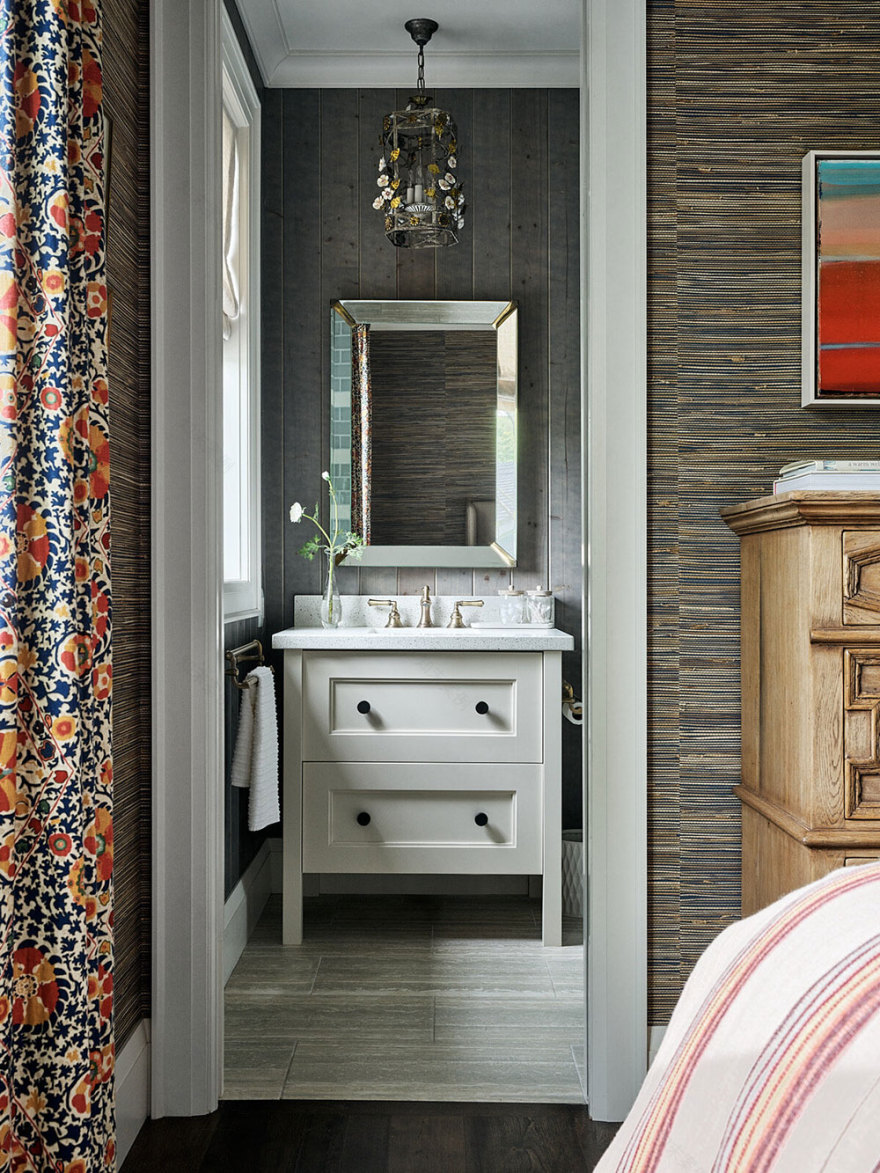 加拿大温馨湖畔别墅 | 蓝色厨房与精美纺织艺术-14