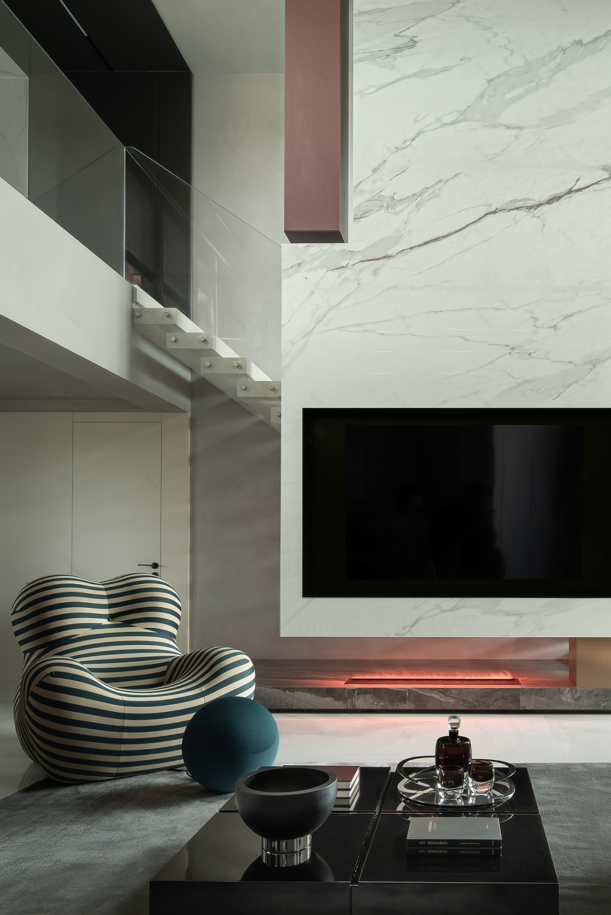 320㎡简约跃层丨中国浙江丨杭州一则空间设计-0