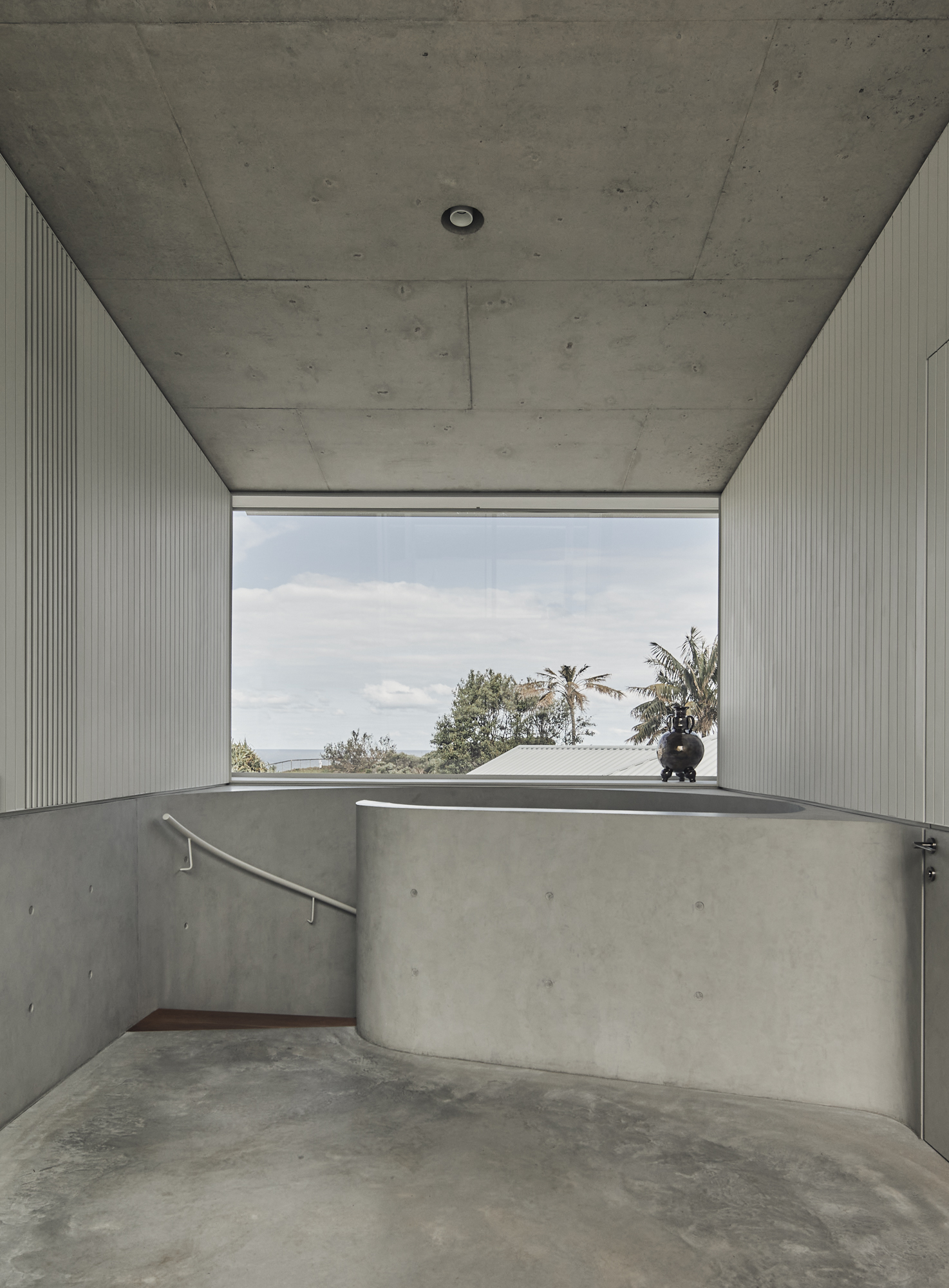 悉尼 Vaucluse 的"船板屋" | 巧妙利用规划限制,融入美景的设计惊喜-11