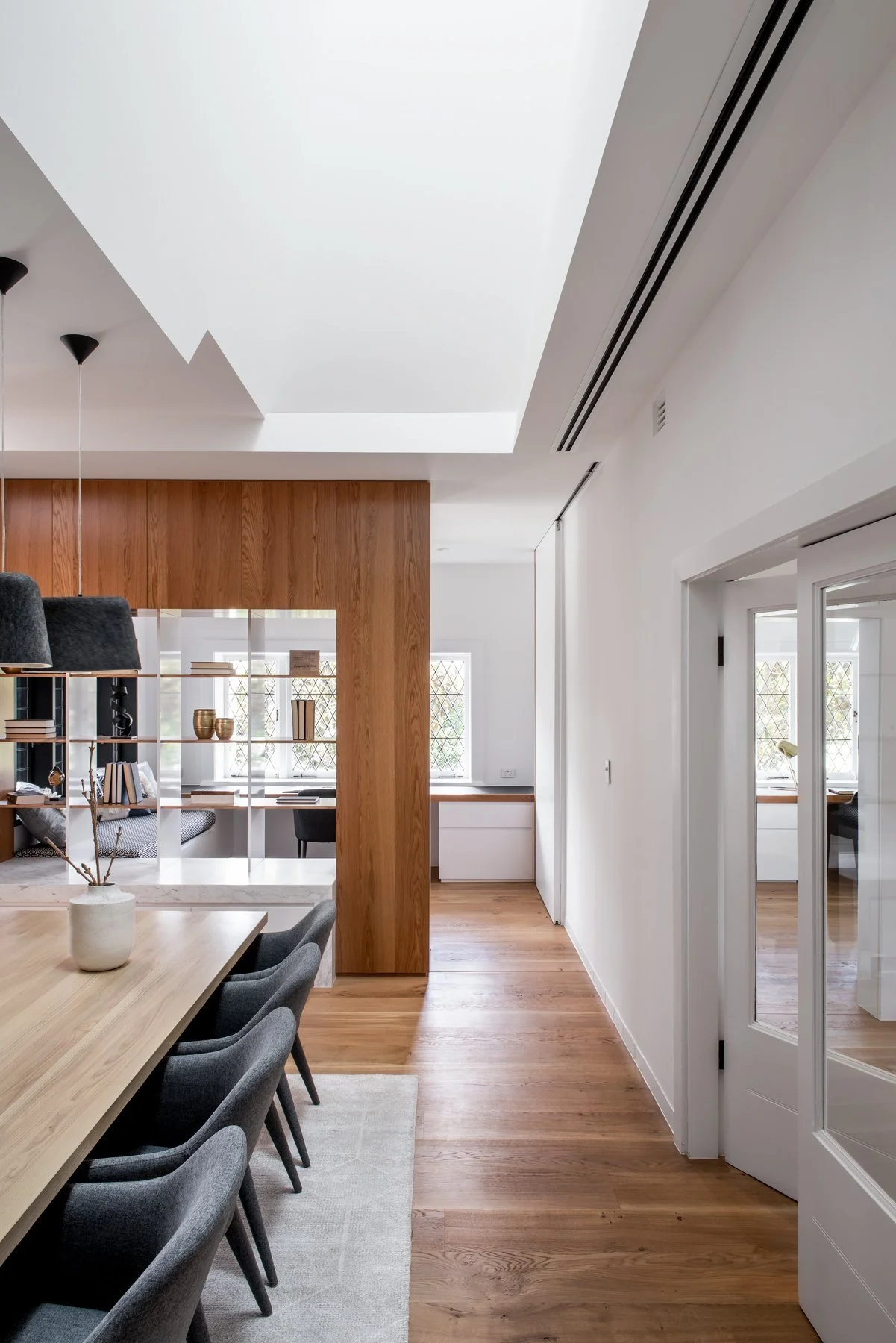 露台；露台餐厅（具体需结合语境，这里单纯the Terrace可直译为露台 ，若有特定场景比如在酒店相关语境常指露台餐厅 ）丨Shaun Lockyer Architects-24