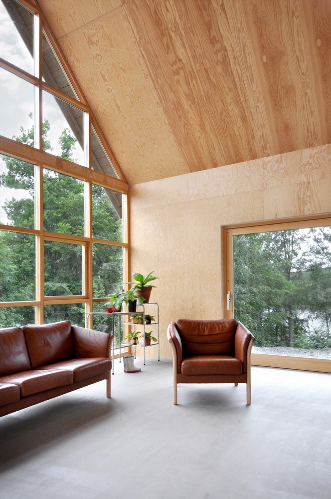 瑞典南部村庄小屋，自然融入与功能并重的室内设计-8