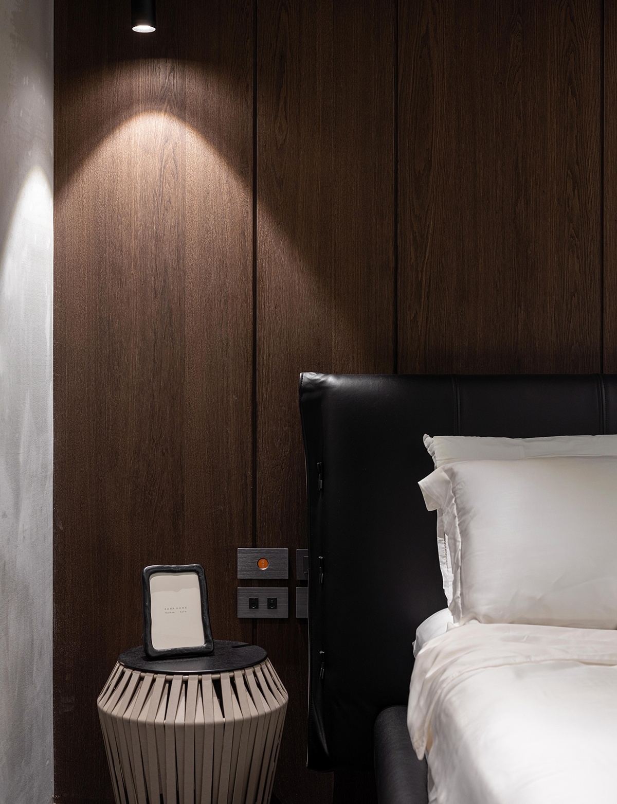 玩味 A New Day | 发型师的美学公寓,色彩与材质的激情碰撞-57