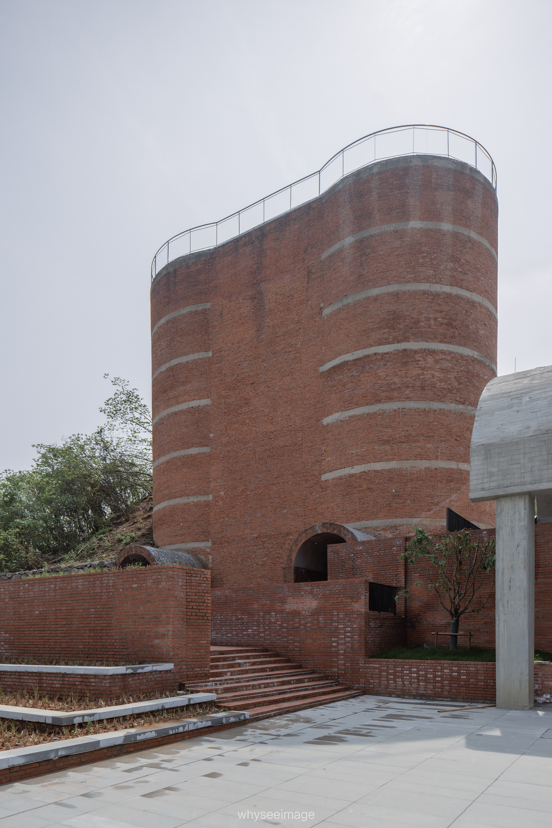 先锋汤山矿坑书店丨中国南京丨东南大学建筑学院&艺合境建筑事务所-22