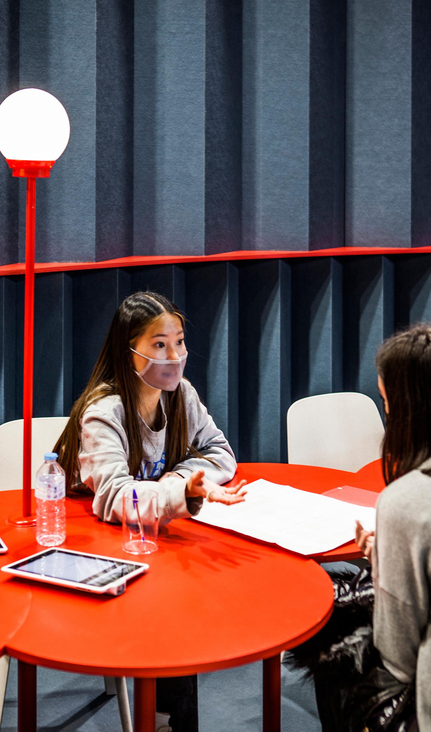 EINA 的“Stand”设计丨西班牙巴塞罗那丨Anna Bach 和 Eugeni Bach 领导的公司-15