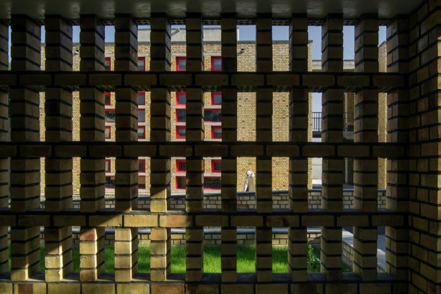 戈哈尔·卡顿女子学校丨阿富汗马扎里沙里夫-54