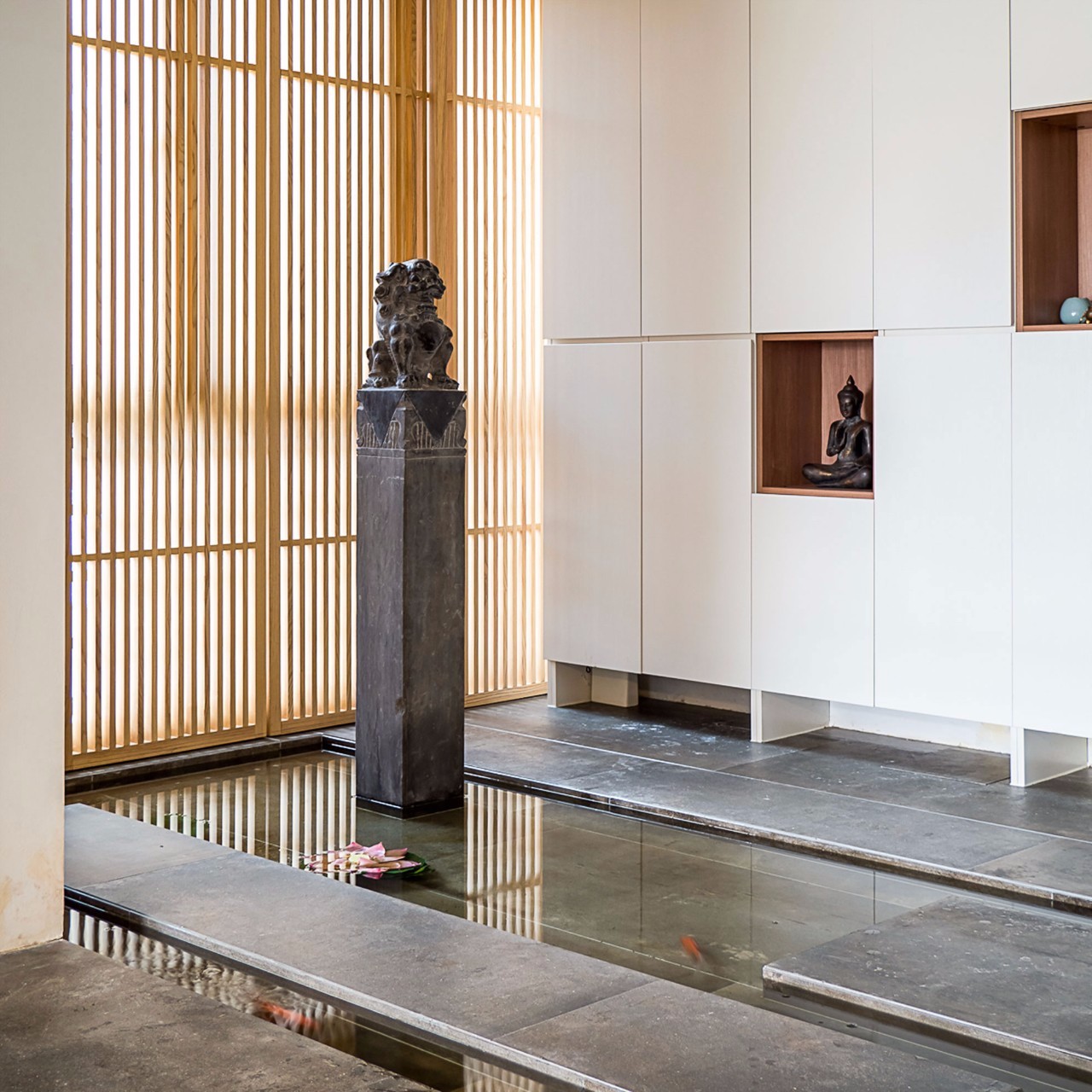 他在20楼挖池塘、造园子丨把家改成空中花园-21