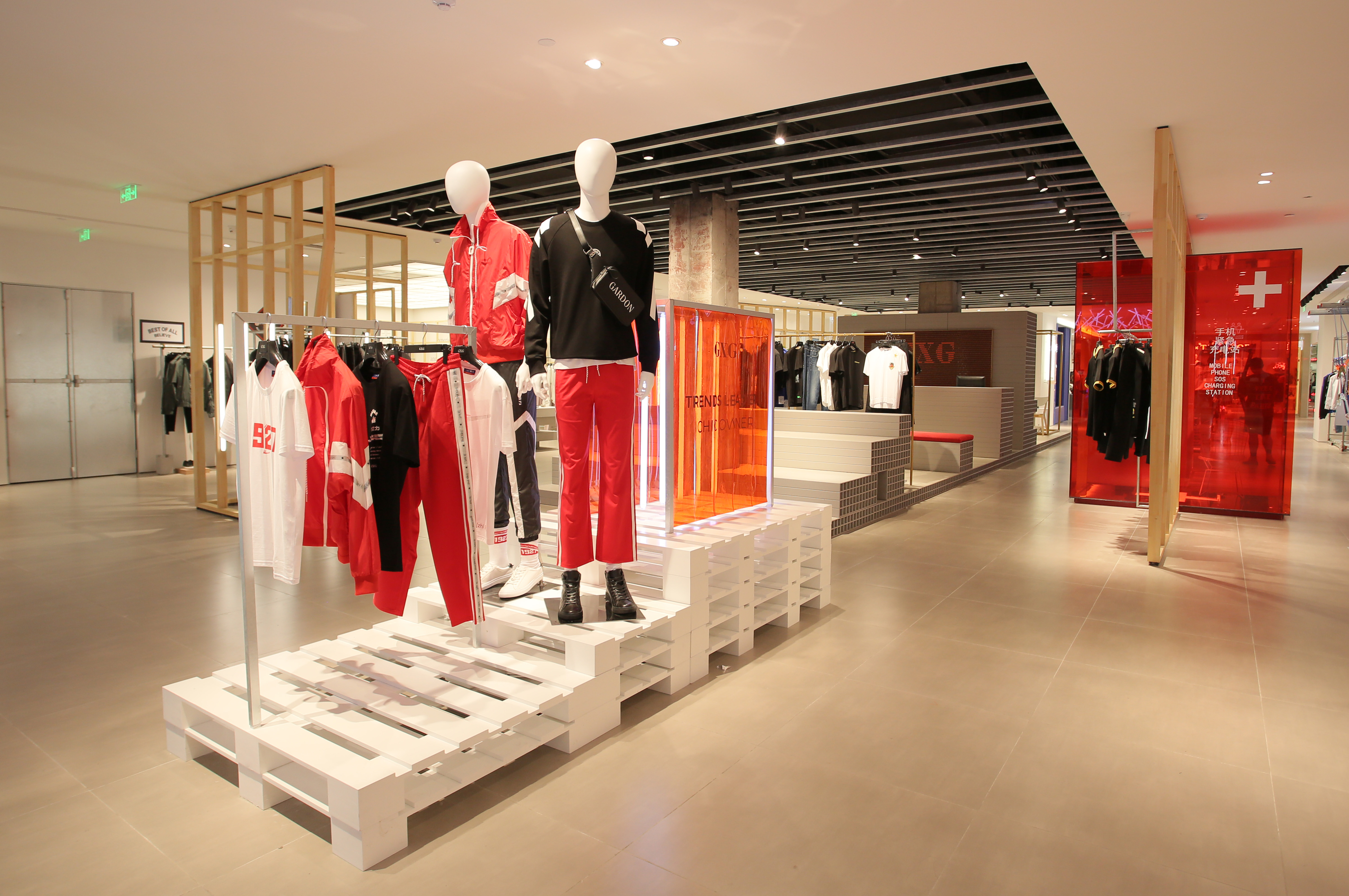 合肥繁华购物街的 CUCH 时尚空间-24