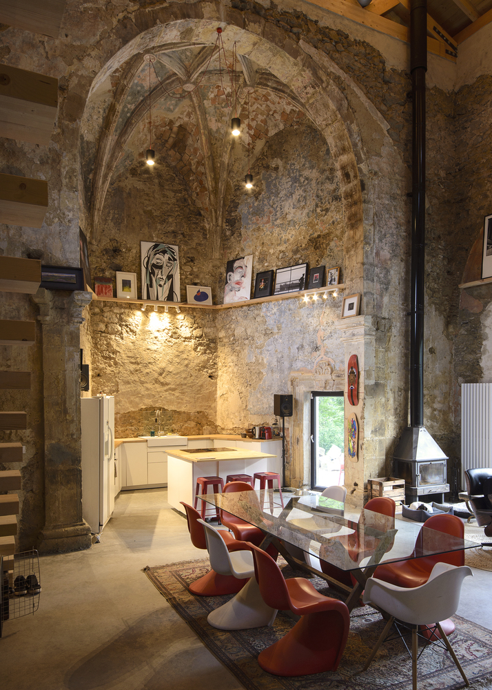 西班牙教堂改住宅项目-15