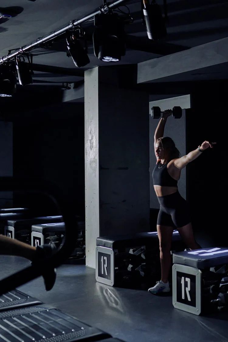 极致炫酷健身房！挥洒热血-0