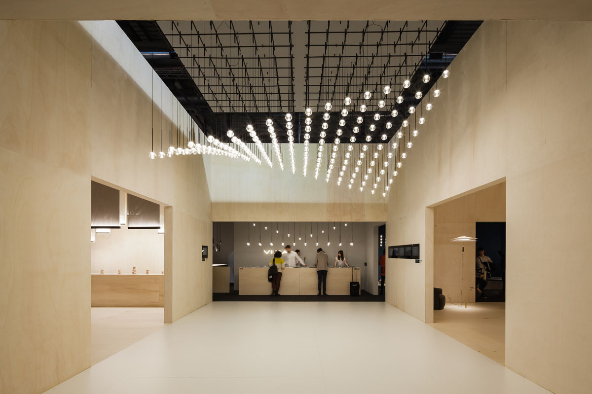 05 11 STAND VIBIA EN LA FERIA EUROLUCE 2015 DE MILÁN-18