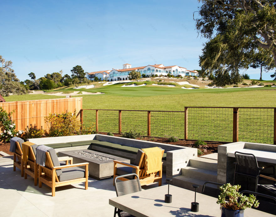 Feldman Architecture updates 1970s home in coastal California-3