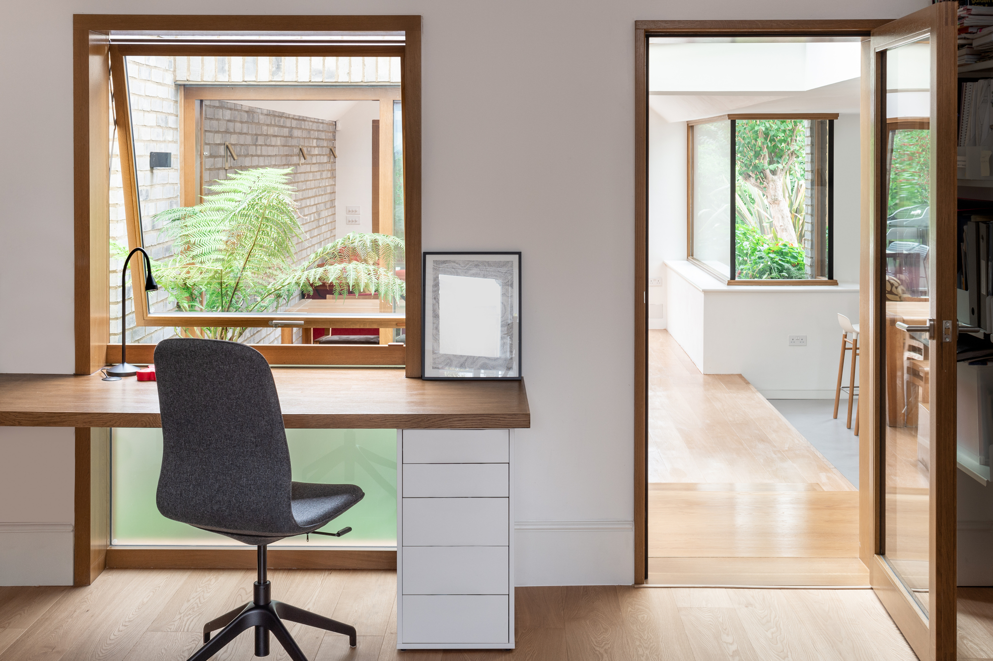 Harefield Road East House  / Gruff-28