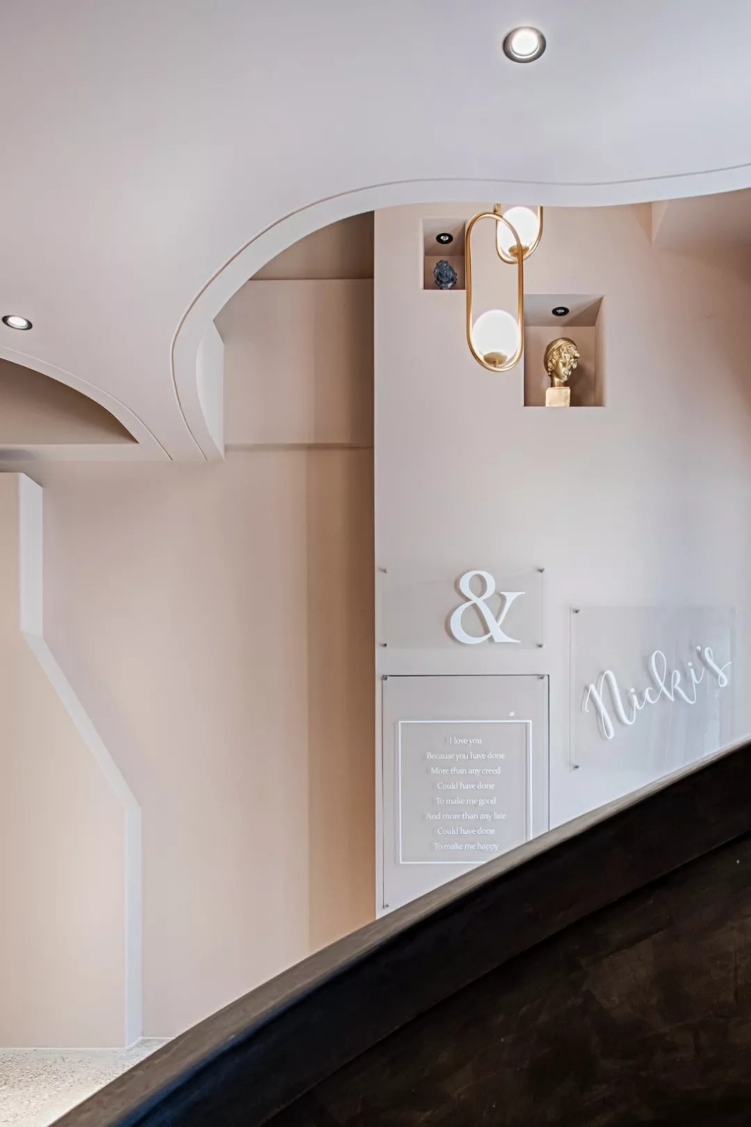 摩洛哥风情的极致旋转楼梯设计-11