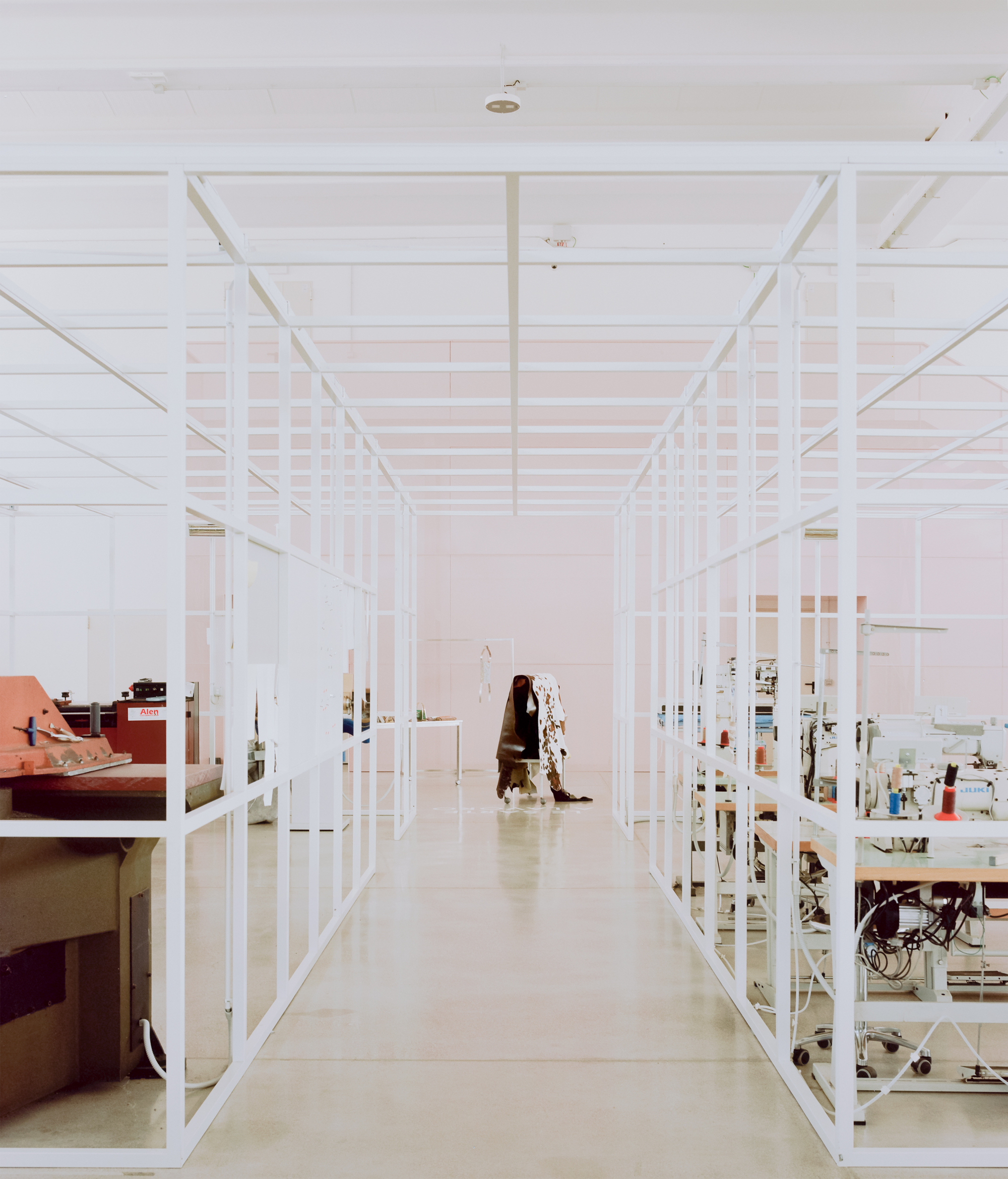 布鲁齐切斯（Bruzziches）精品店总部丨意大利维泰博丨deltastudio-15