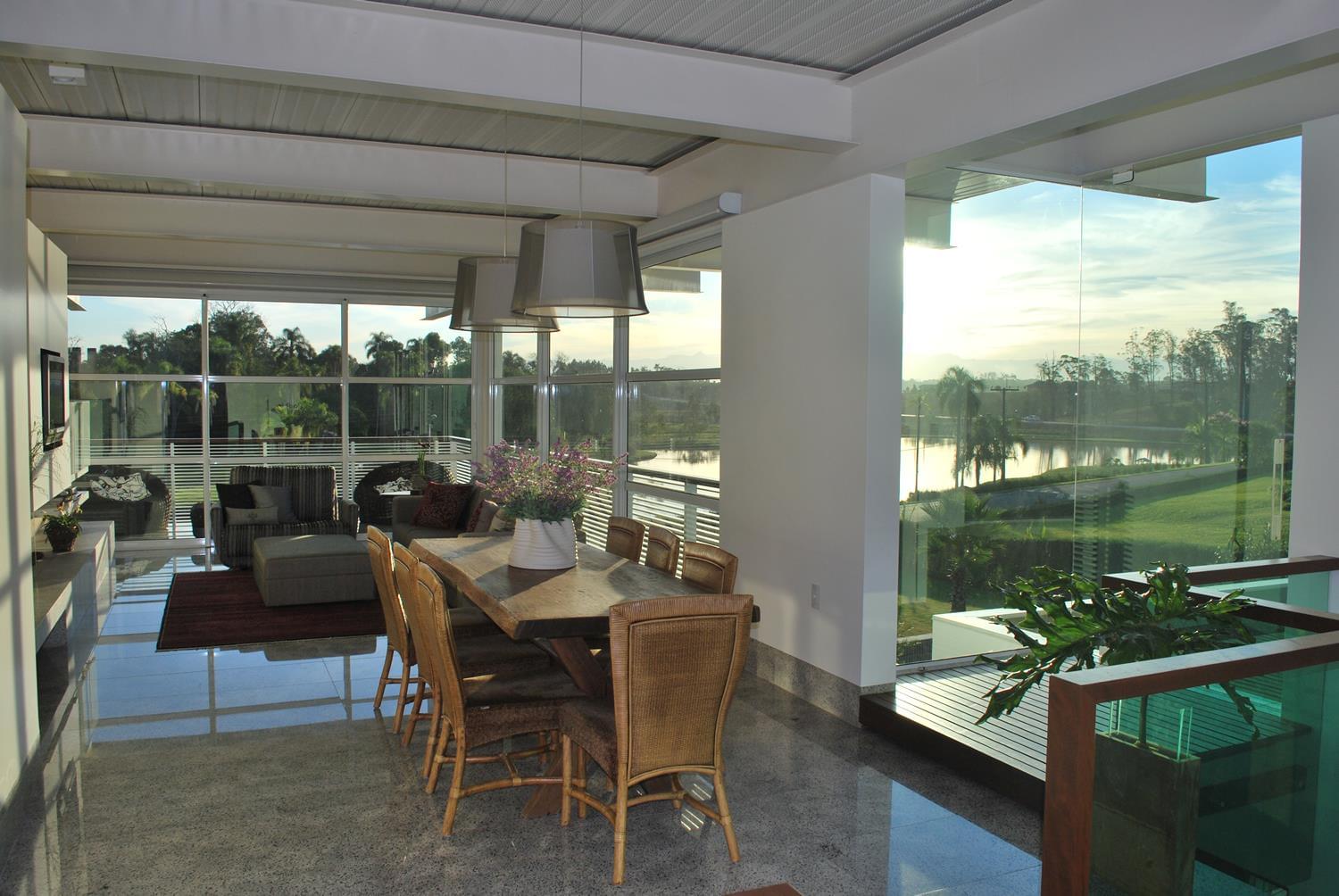 巴西 SC 地区现代住宅，融入自然风光-10