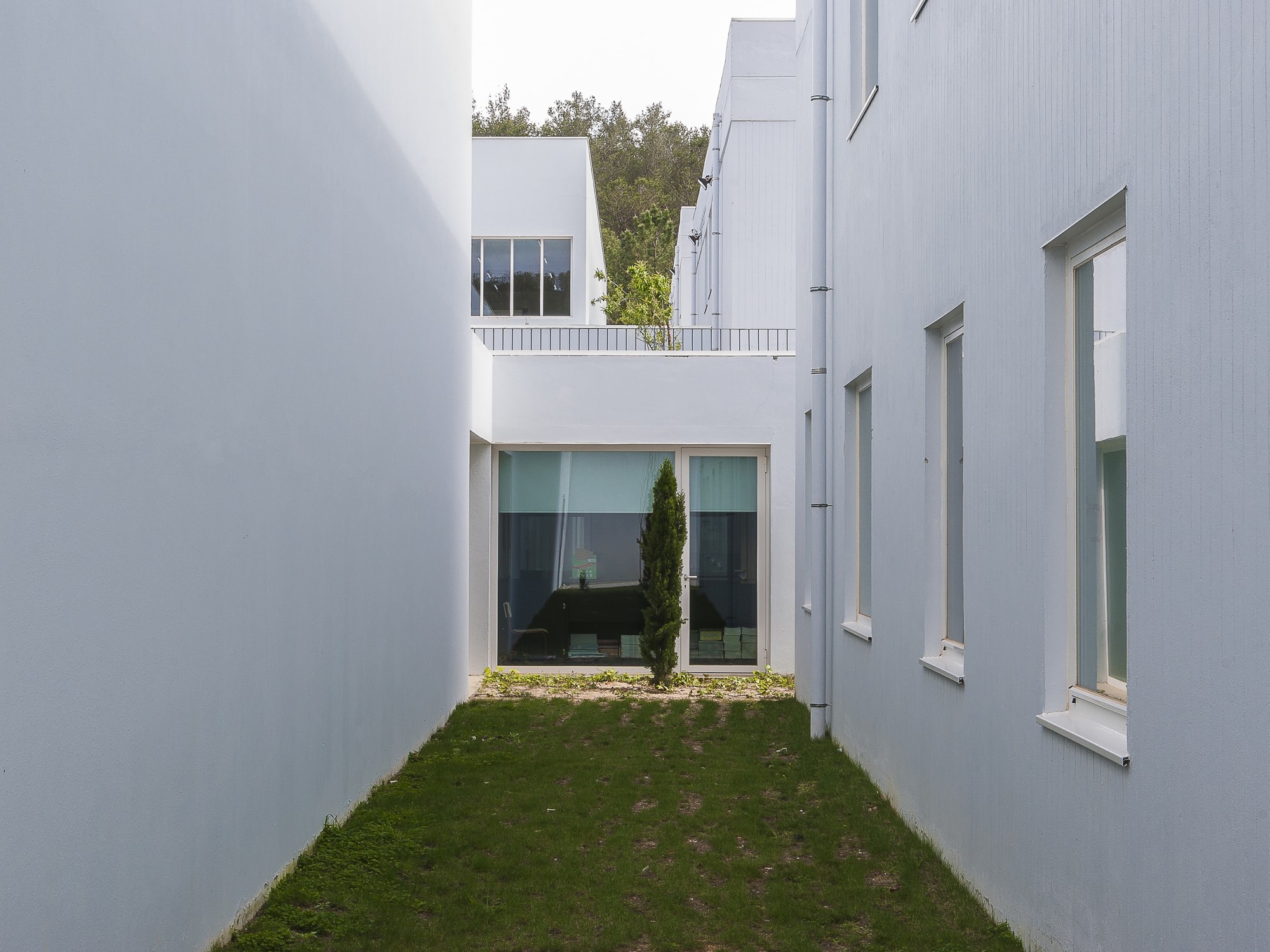 Lima de Freitas School Renovation  Ricardo Carvalho + Joana Vilhena Arquitectos-19