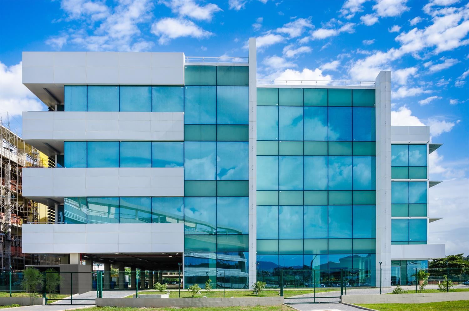 巴西 Siemens 研究中心 · 绿色环保的现代建筑设计-4