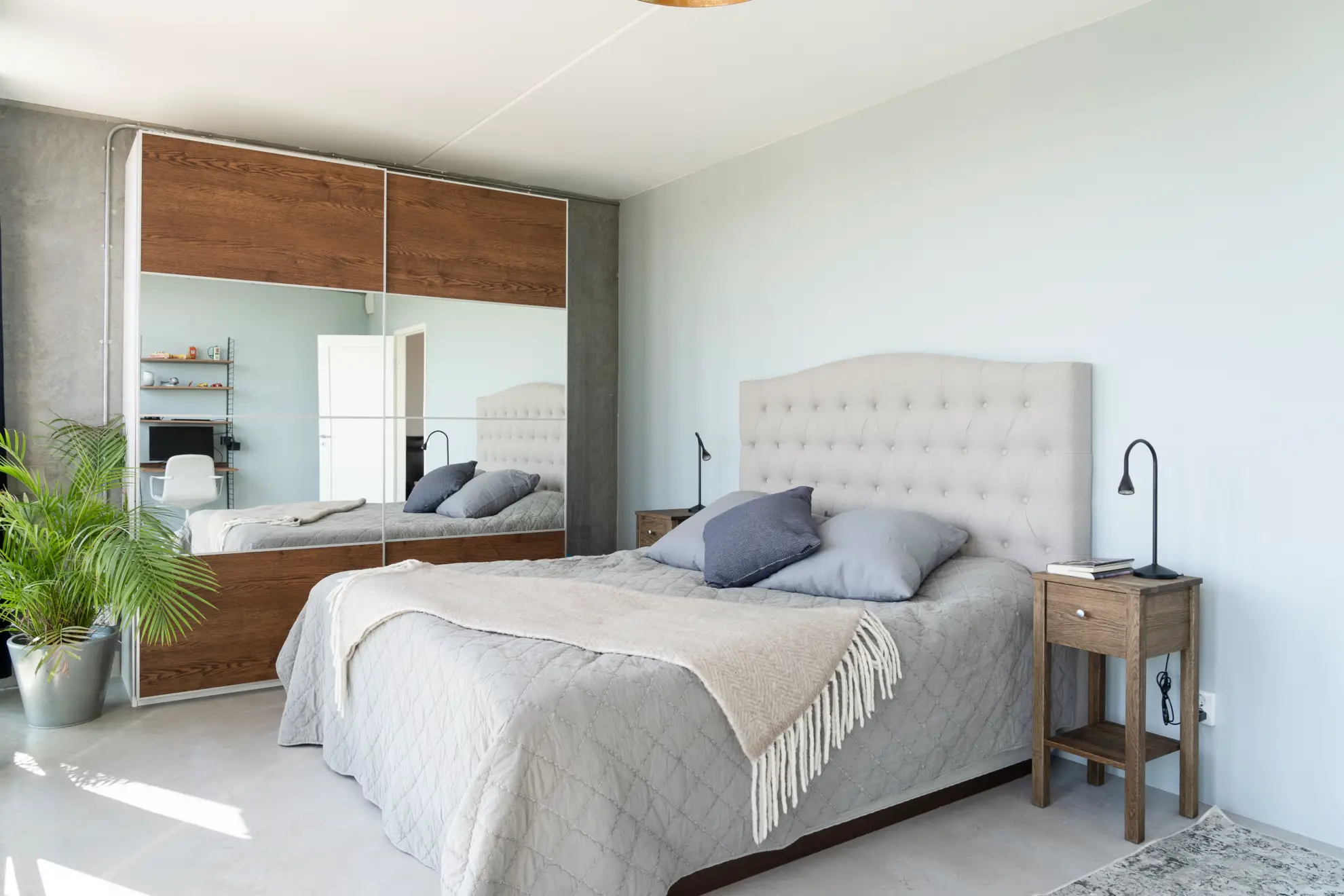 瑞典斯德哥尔摩现代都市景观复式公寓设计-14