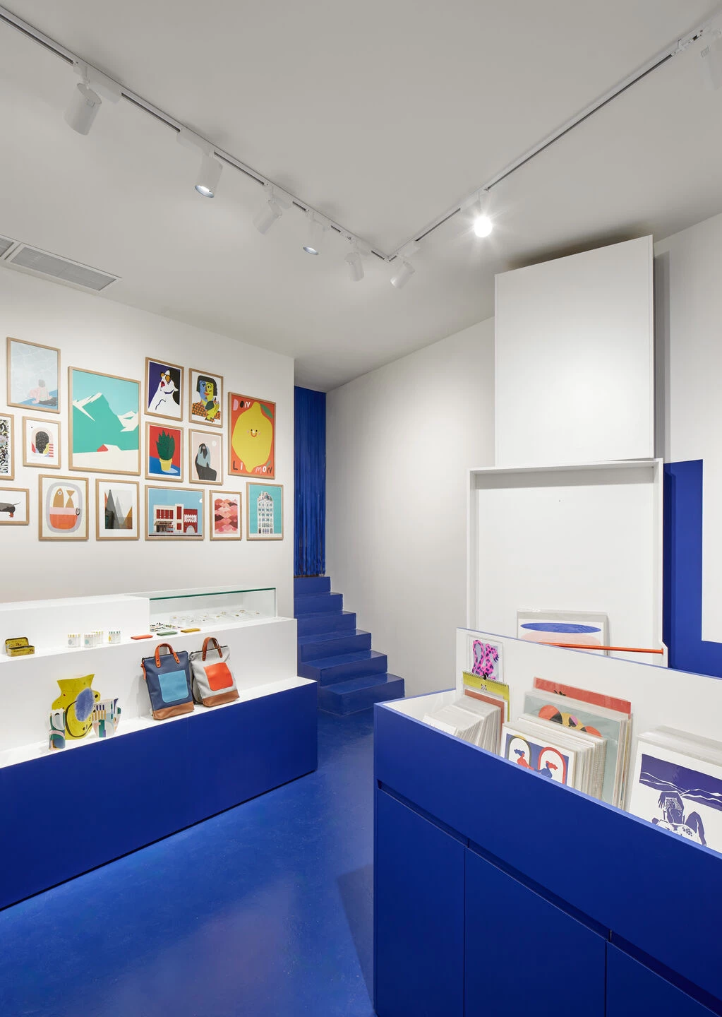 克莱因蓝服装店丨西班牙巴塞罗那-7