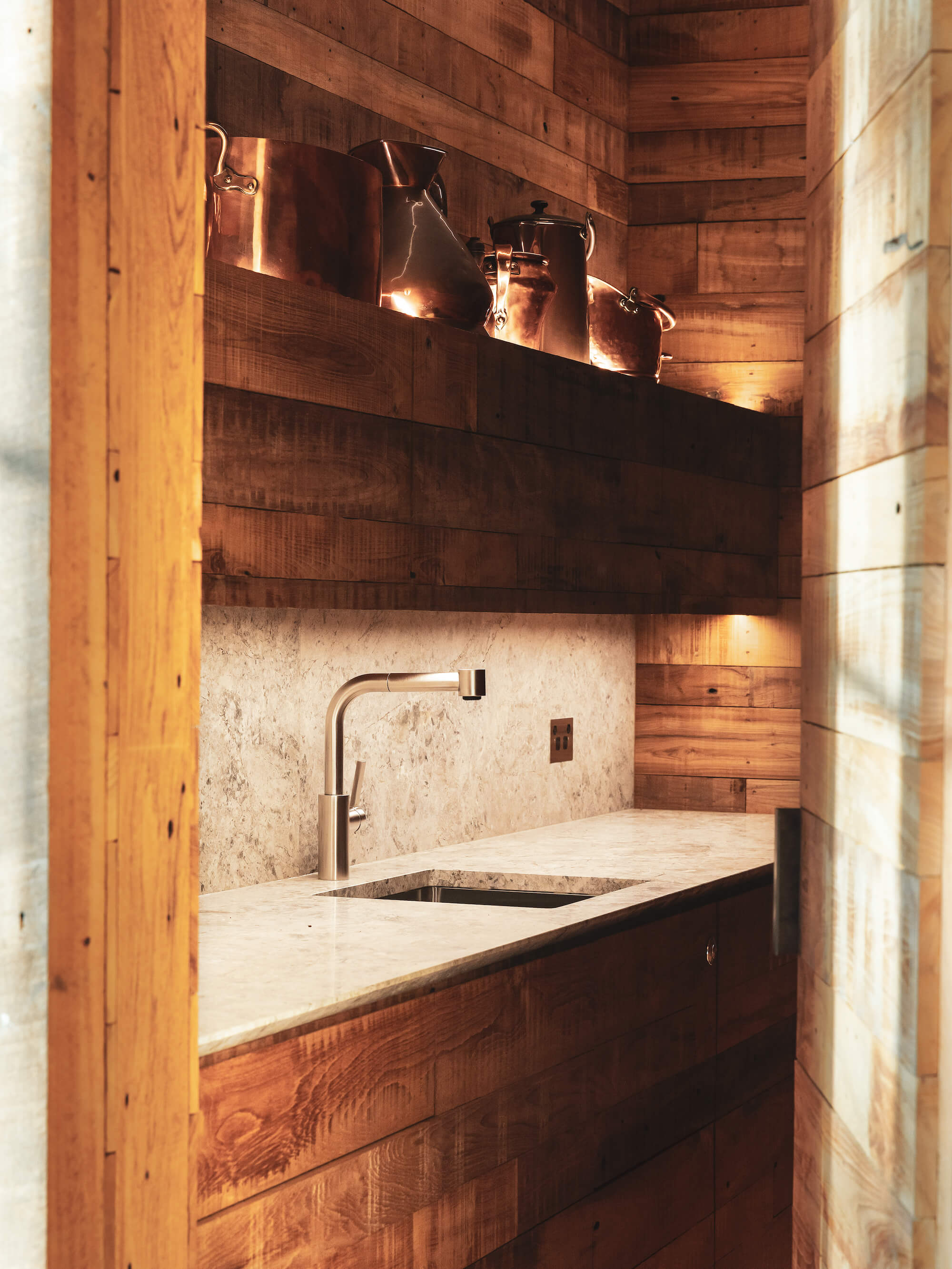 荒唐事；蠢行（具体含义需结合语境，这里Folly常见释义为荒唐事、蠢行，可根据更详细背景准确理解） -23