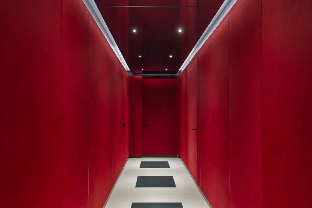 Valentino 伦敦旗舰店设计丨英国伦敦丨华伦天奴内部设计团队-9