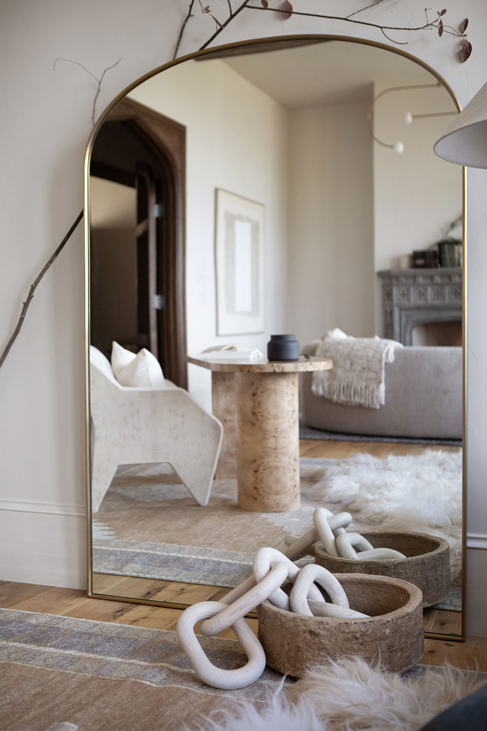 加州湖畔优雅别墅，工业风格与自然风光完美融合-13