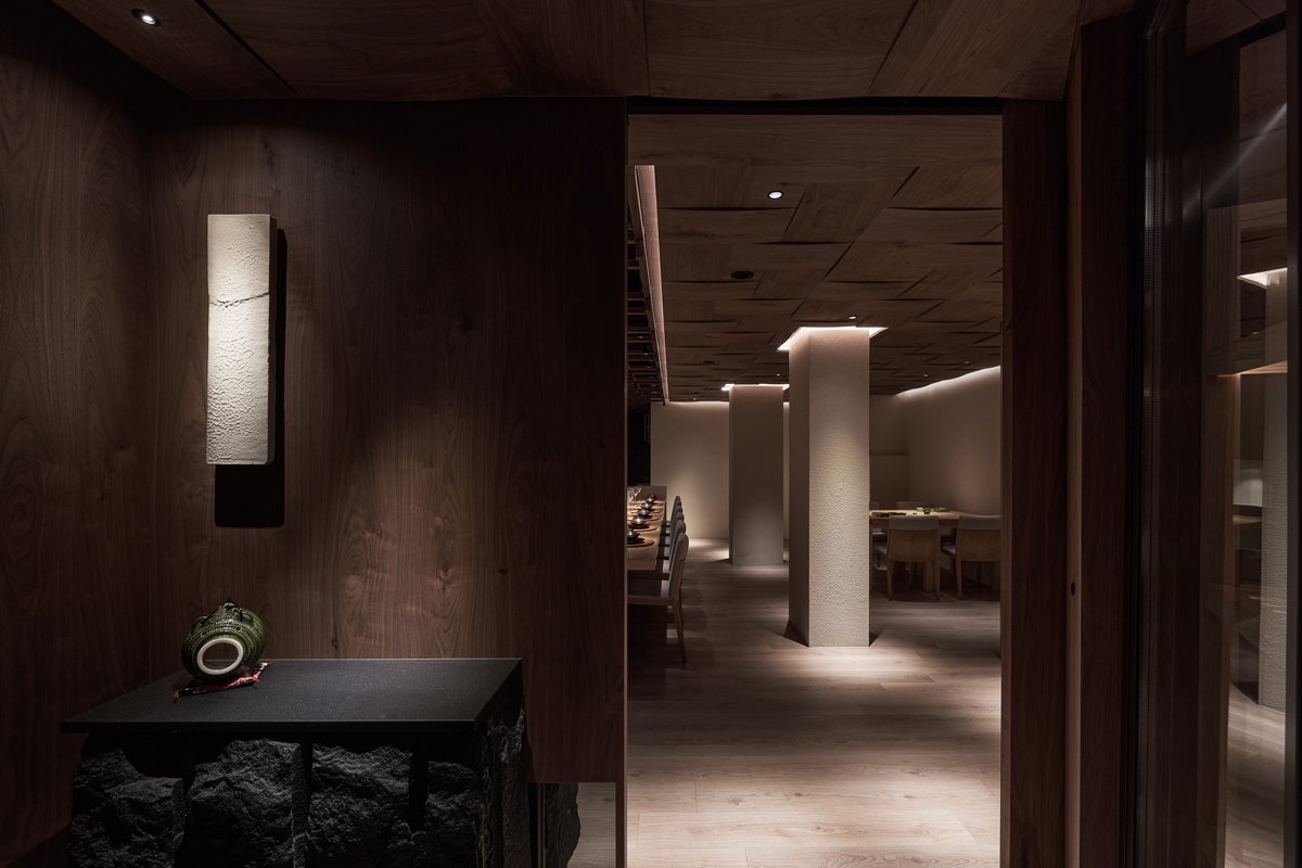 街區中的一隅秘境：演繹沈浸式現代日式美學，開啟五感饗宴的割烹料理空間 —「掬·Kiku」 — Hey!Cheese-21