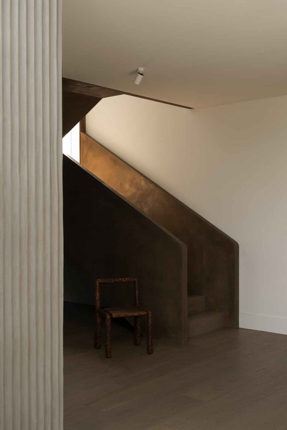 MAEK丨极简挑空别墅-17