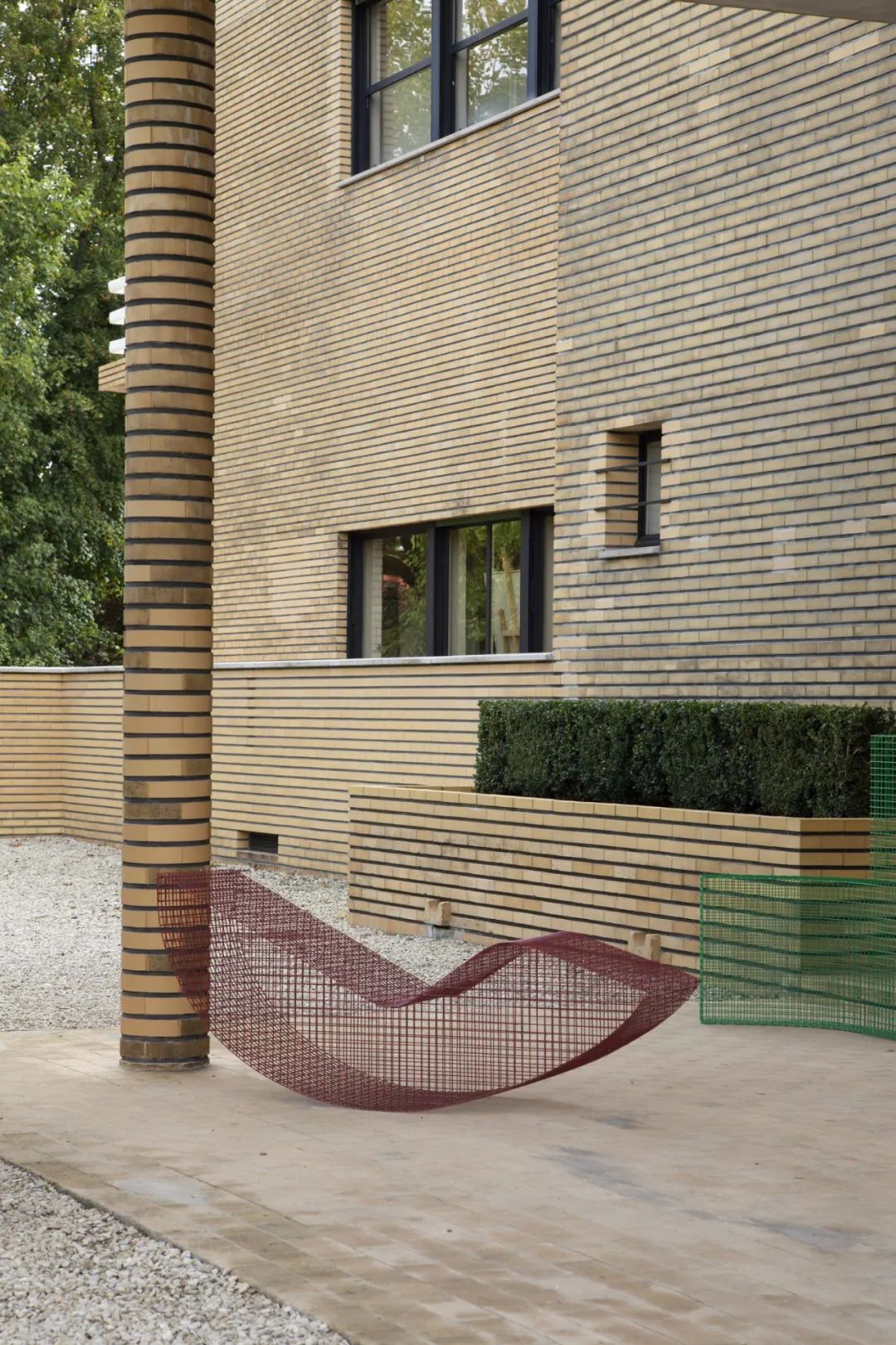 '现代与古典的矛盾之美——Muller Van Severen 在 Villa Cavrois 的家具设计展览'-12