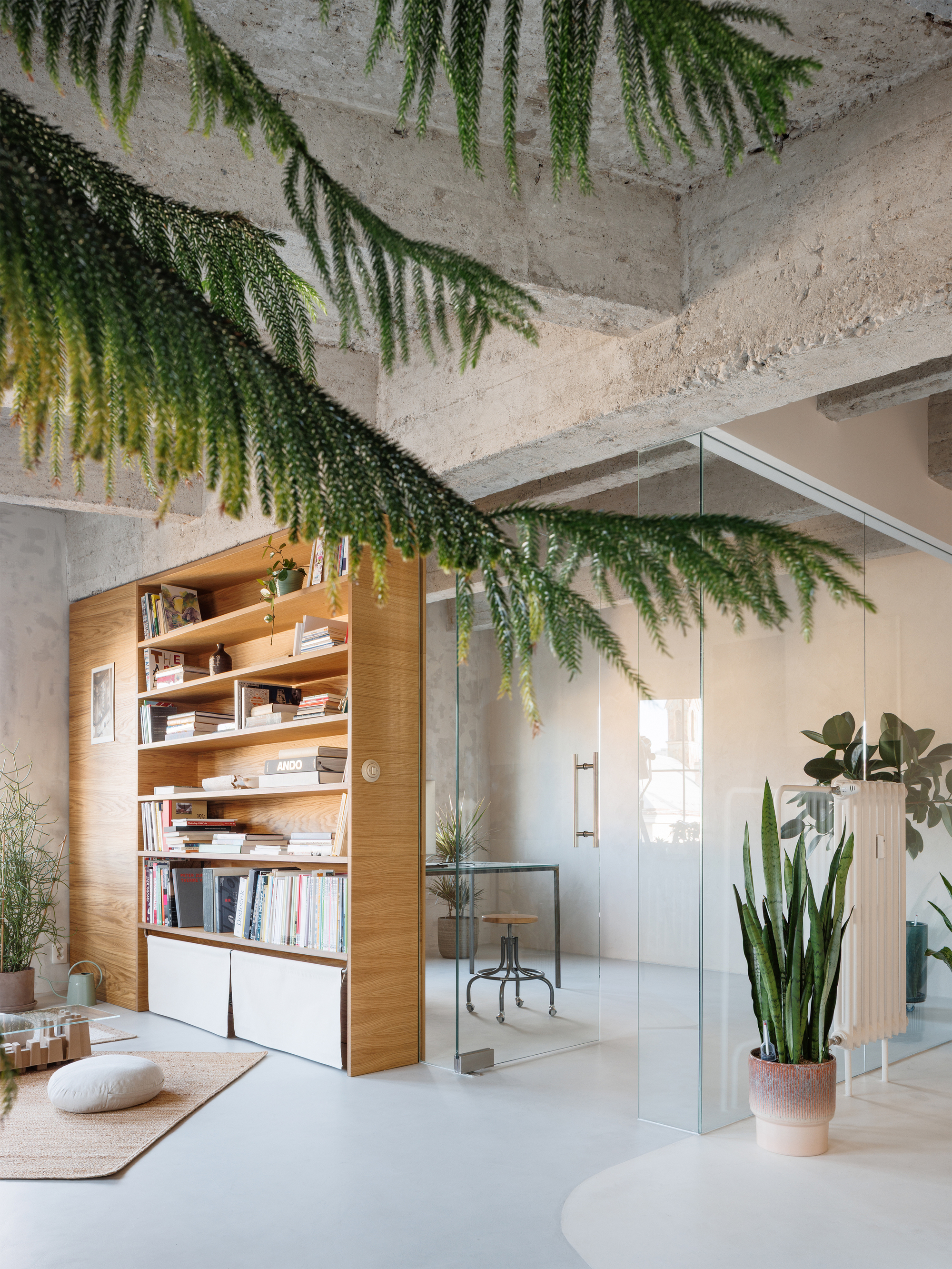 Apartment Conversion into a Creative Studio / alchitekt-31