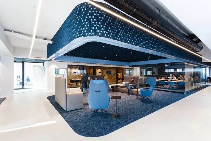 荷兰合作银行 Rabobank 巴讷菲尔德办公室-0