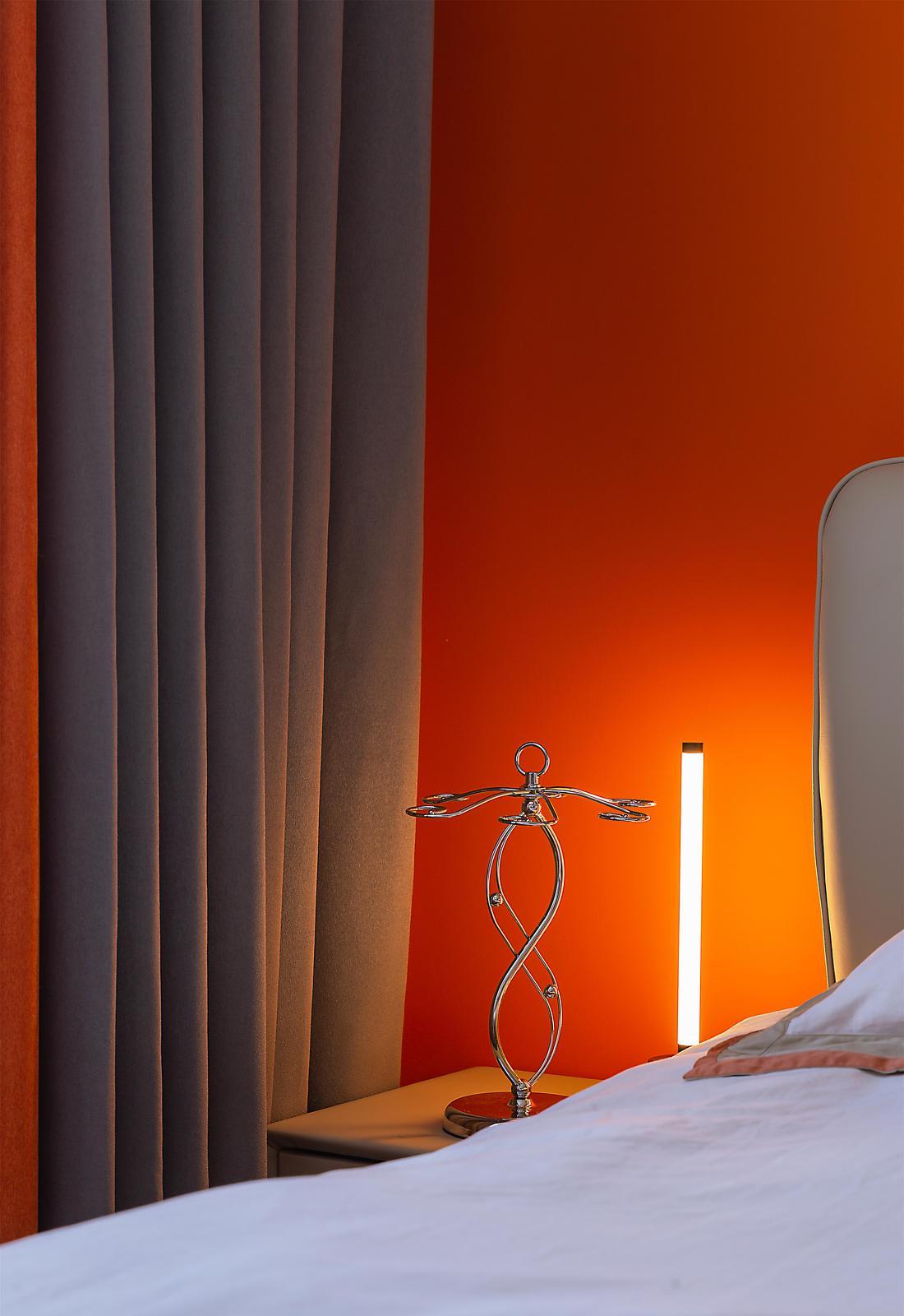 爱马仕橙碰撞 IT 精英,现代简约风平层设计-42