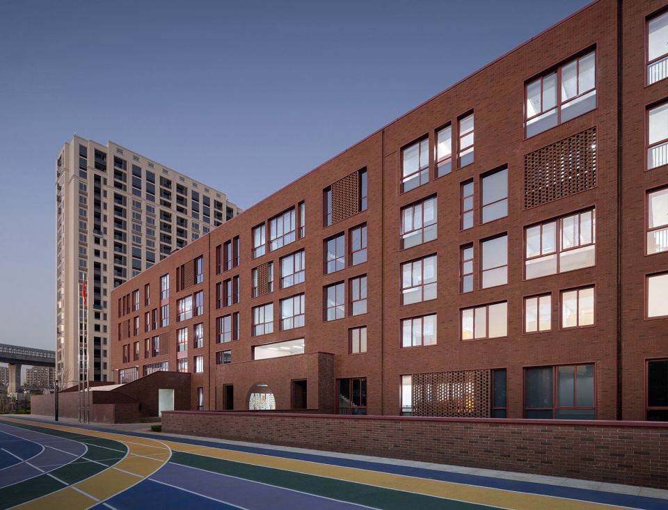 义乌绣湖小学扩建工程 | 城市更新下的功能生长-37