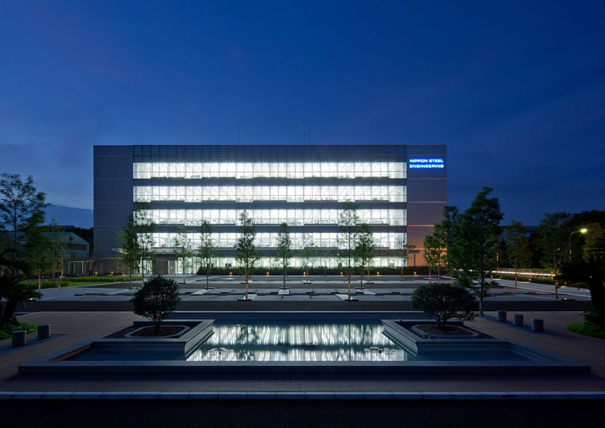 日本北九州科技中心绿意盎然的前院设计-14