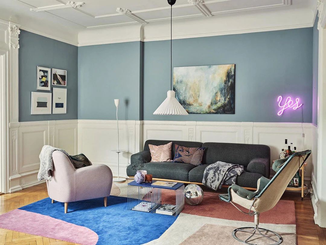 瑞典年轻家庭的复古现代主义色彩家园-0
